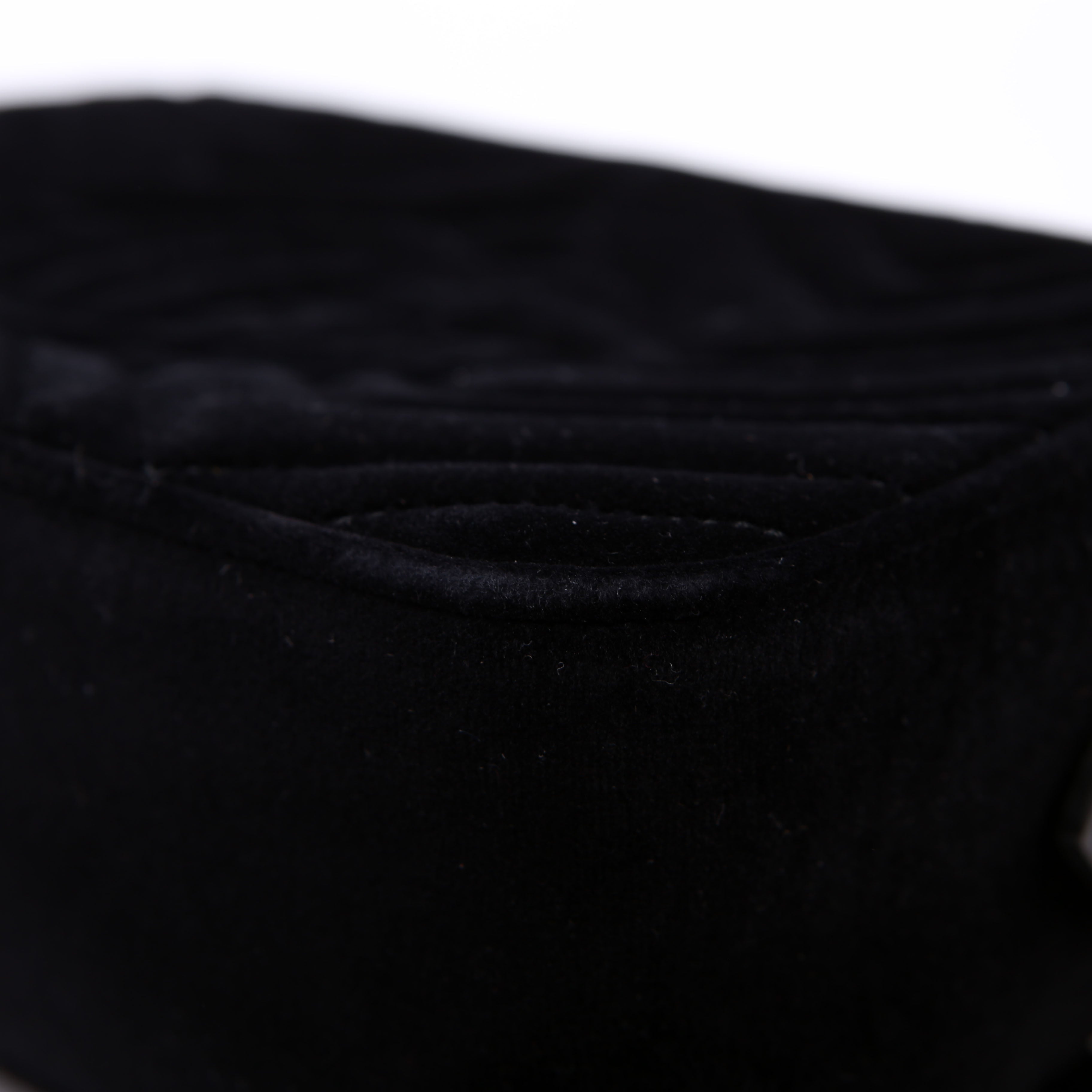 447632 Marmont Small Velvet Camera Black