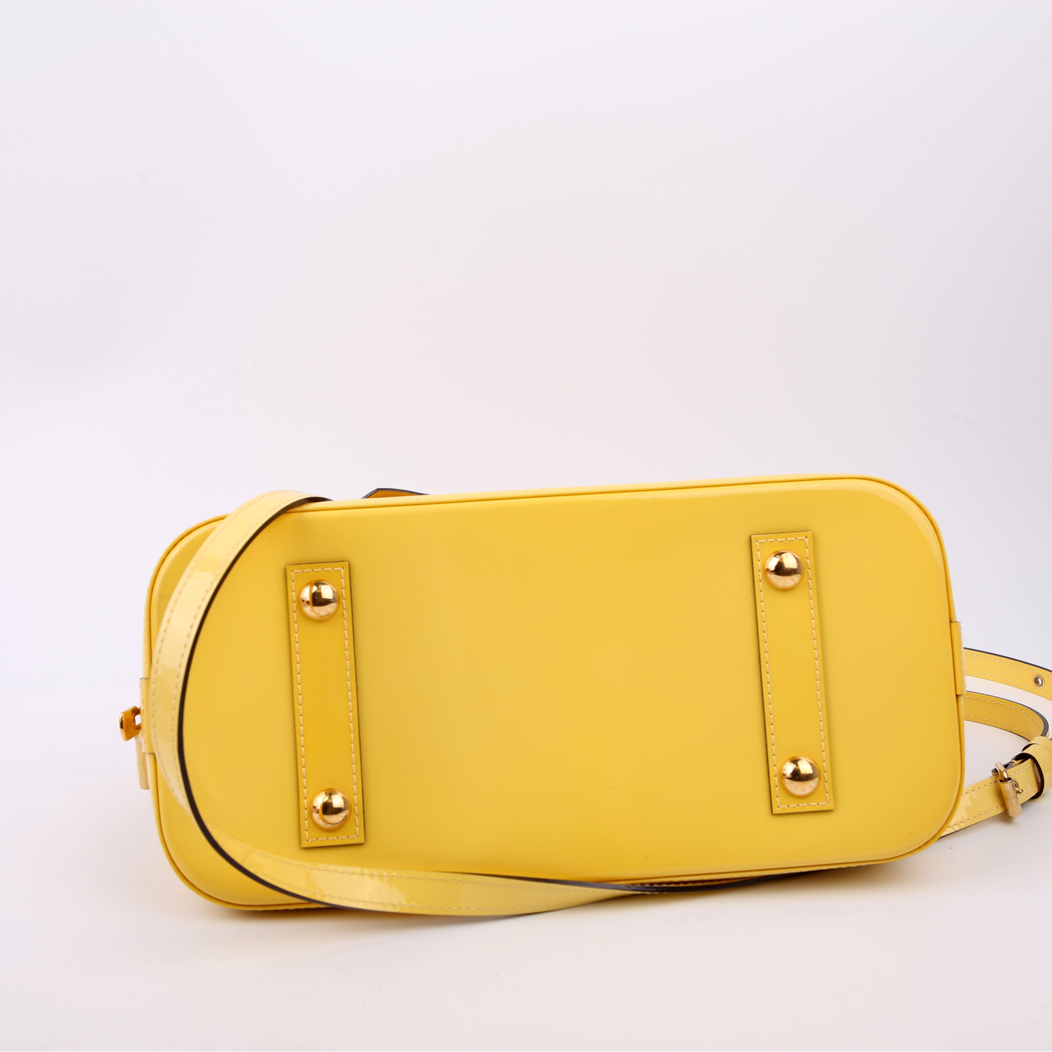 Alma PM with Strap Vernis Yellow