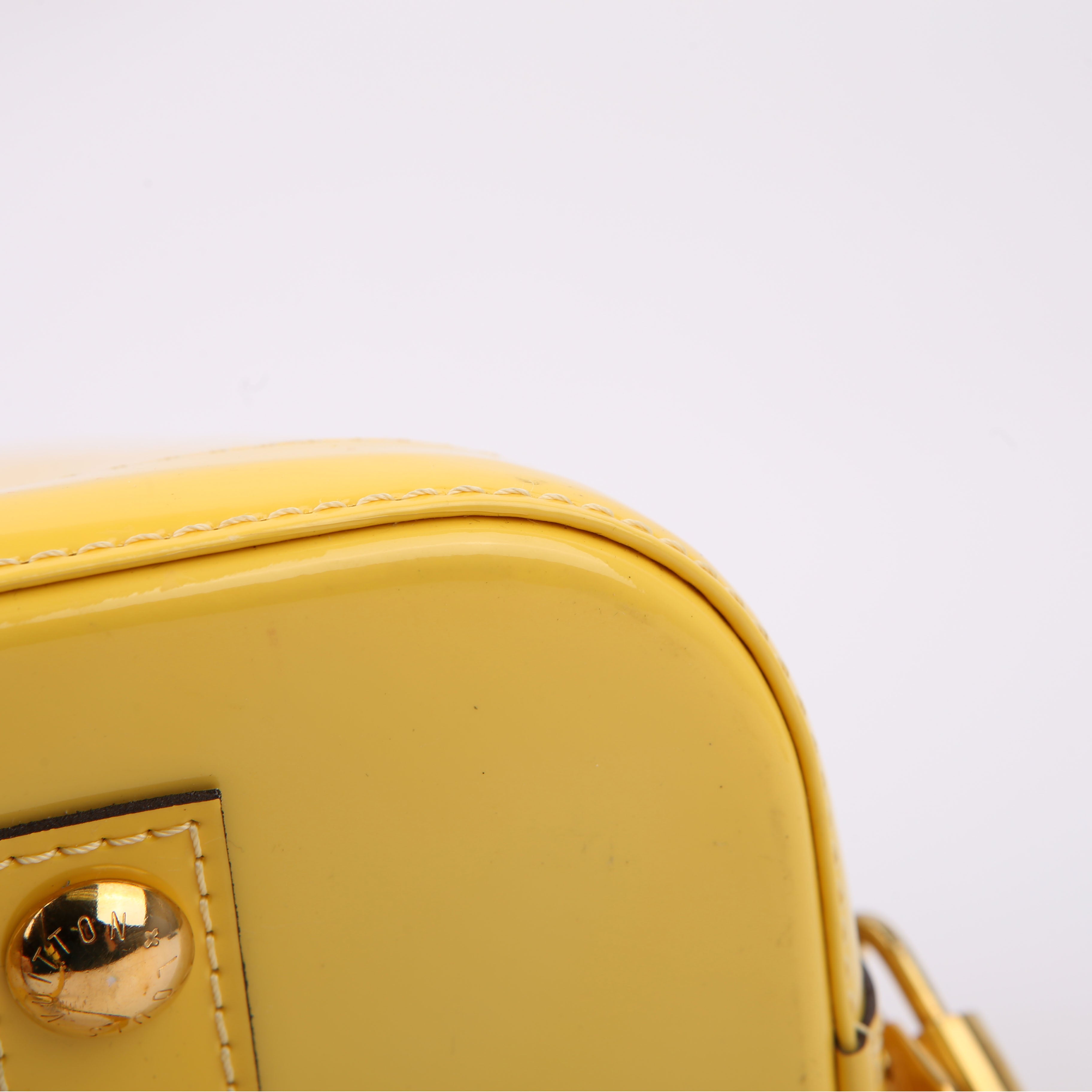 Alma PM with Strap Vernis Yellow