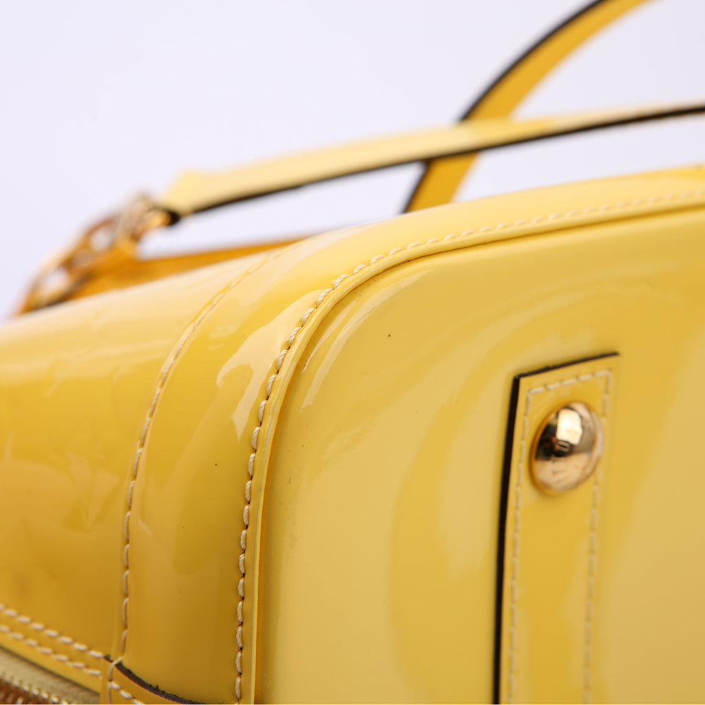 Alma PM with Strap Vernis Yellow