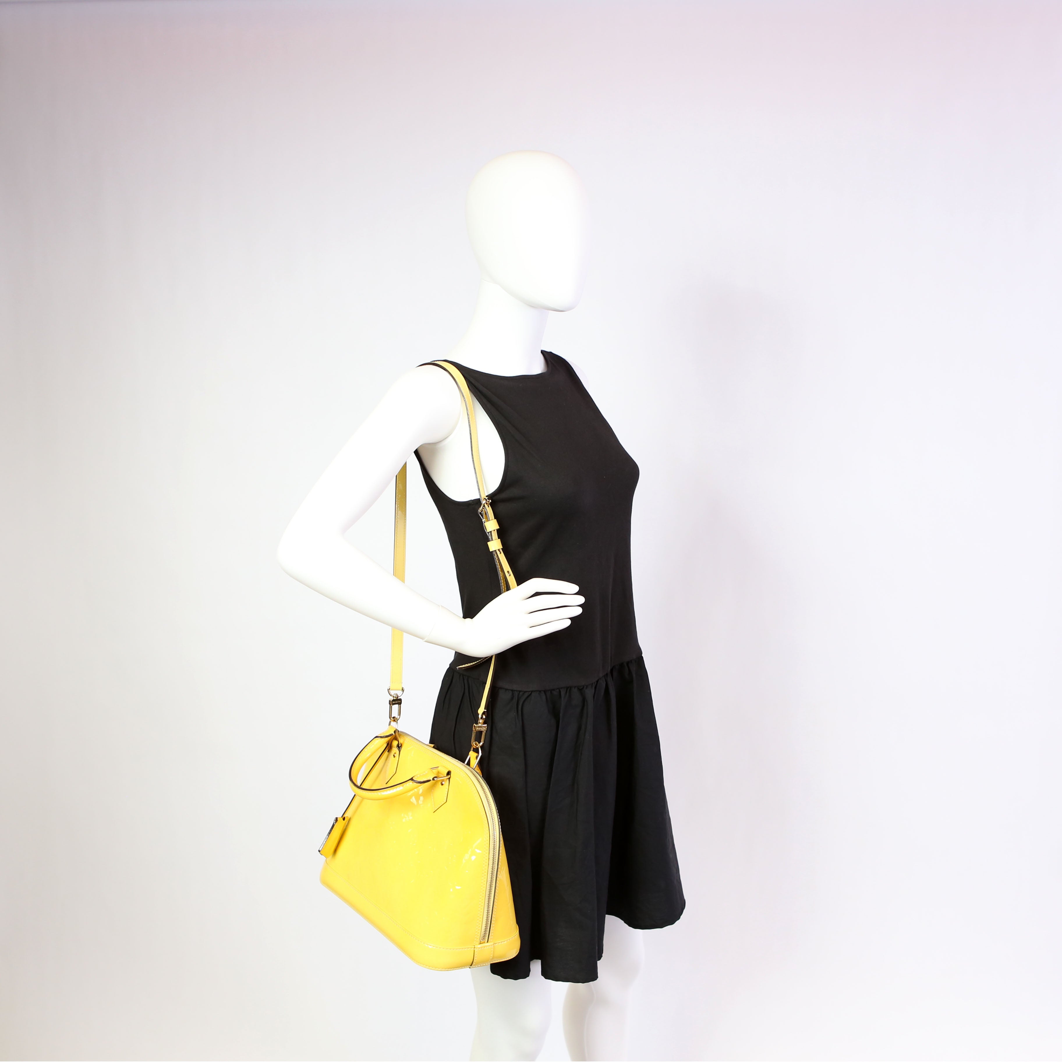 Alma PM with Strap Vernis Yellow