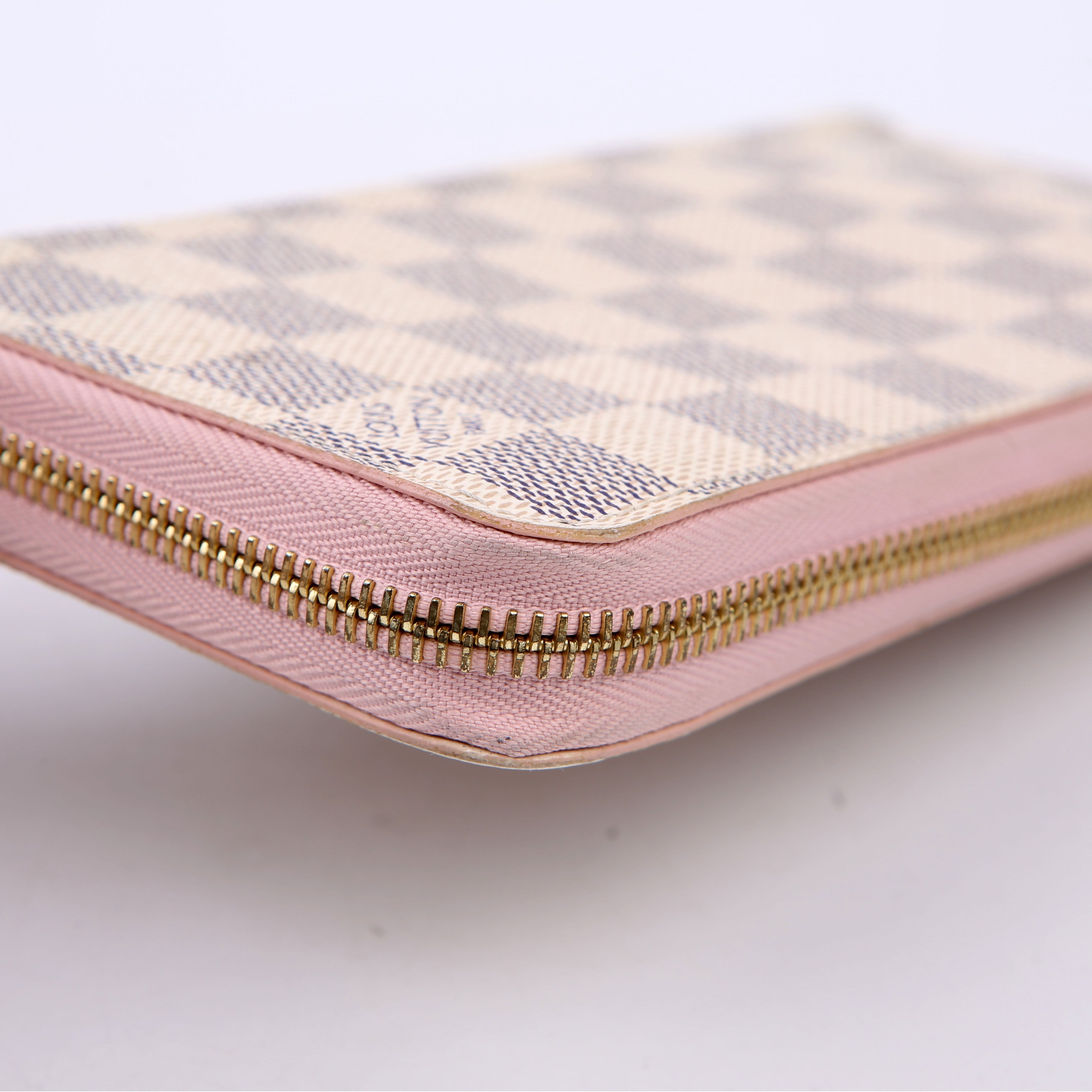 Zippy Wallet Damier Azur Pink