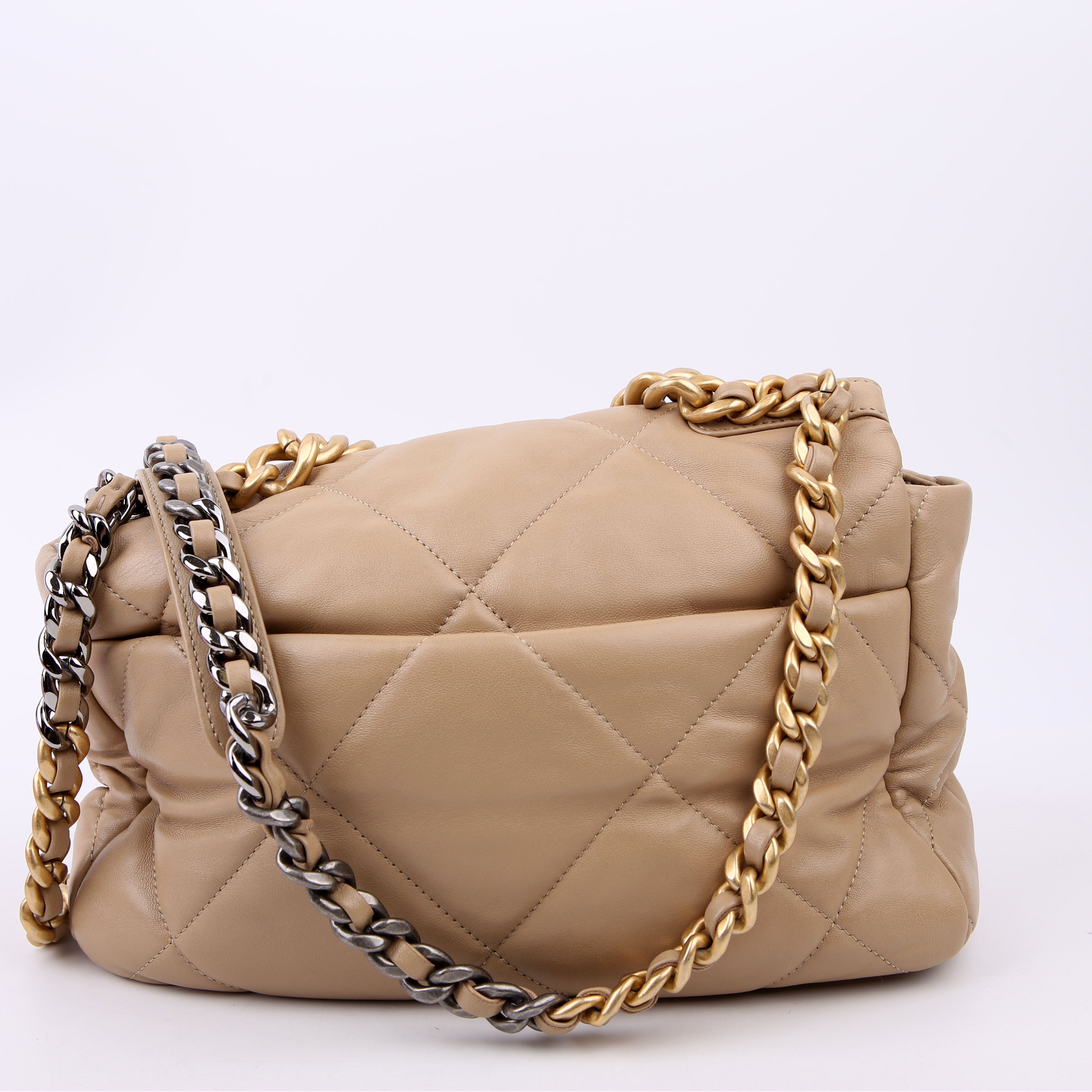 Quilted Goatskin 19 Medium Flap 31M