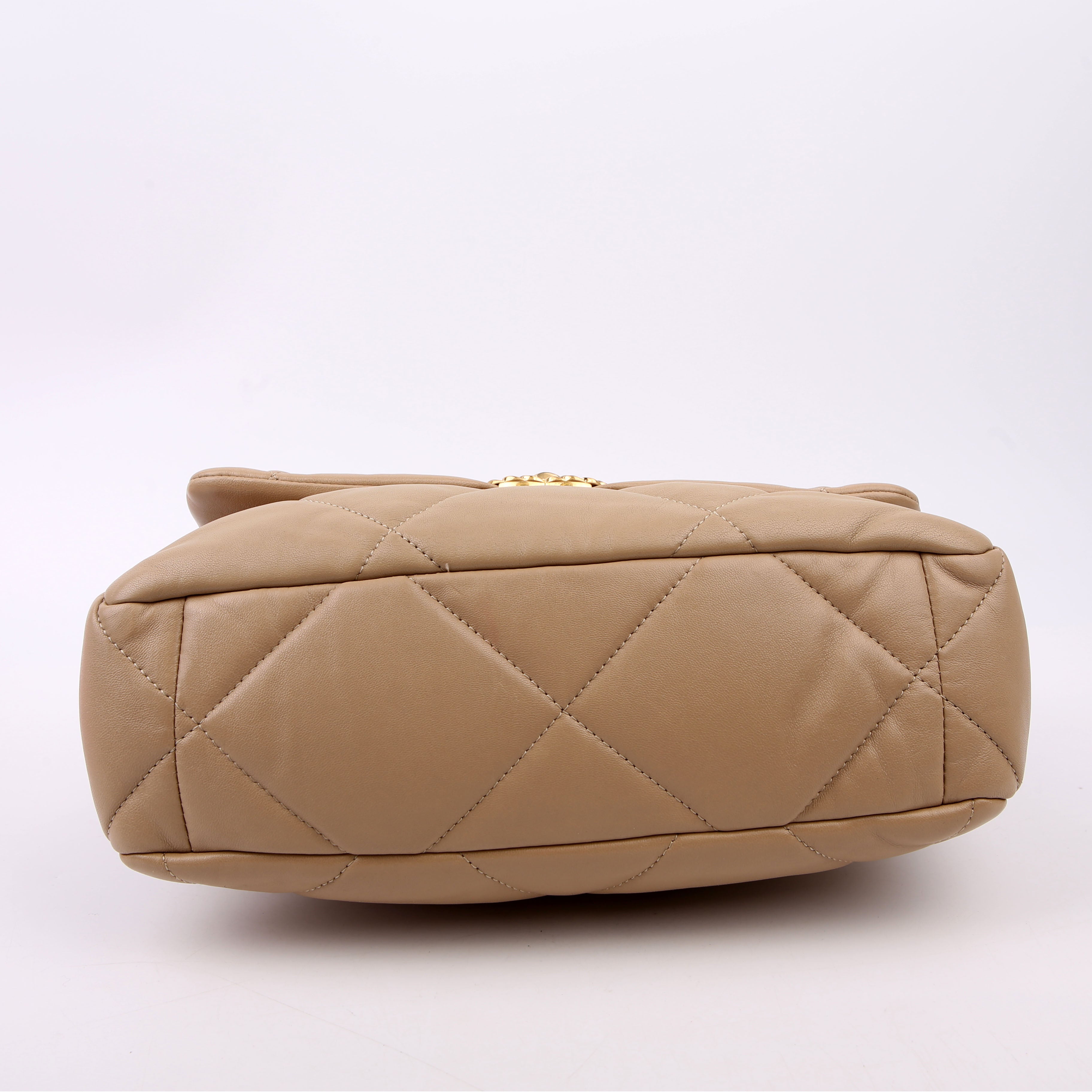 Quilted Goatskin 19 Medium Flap 31M