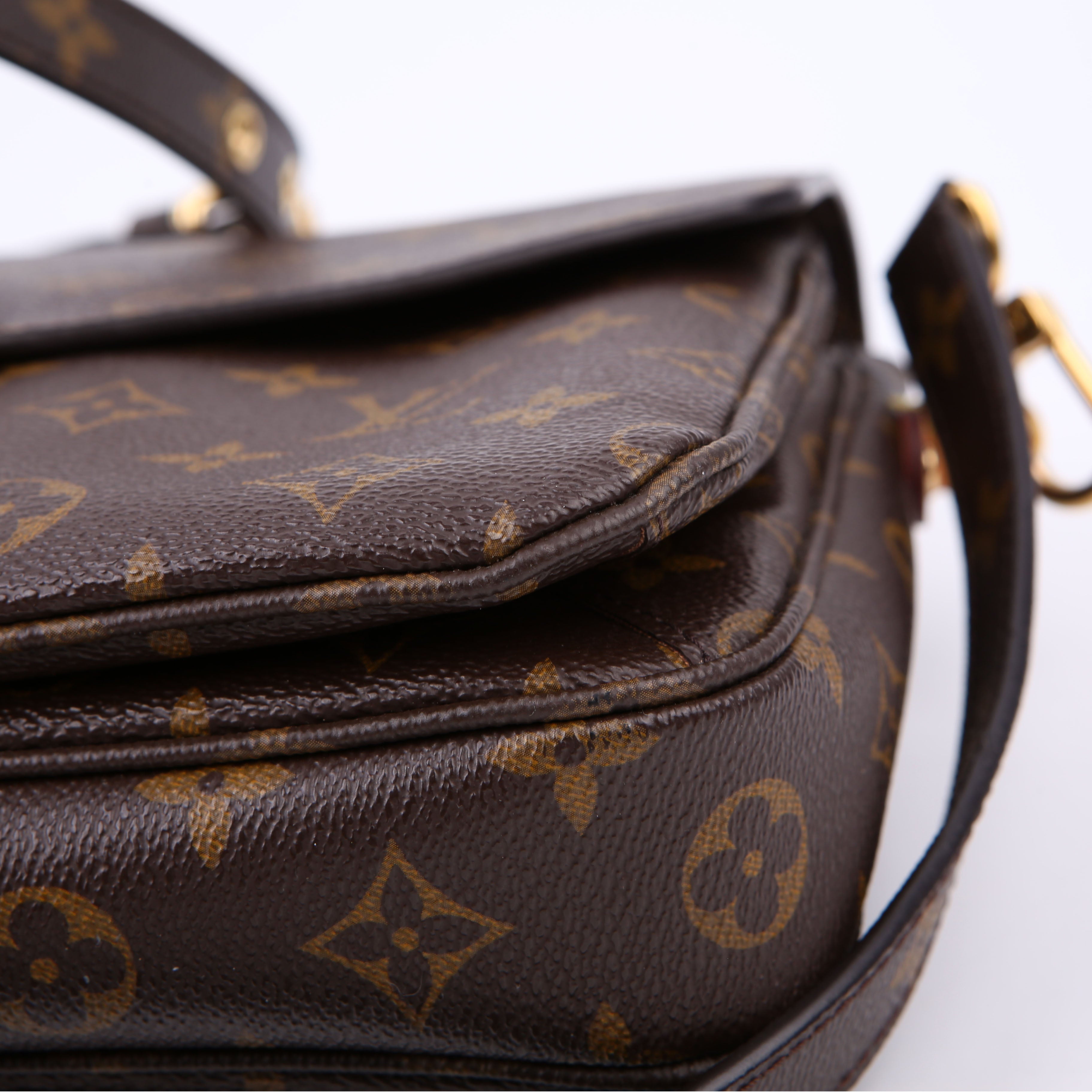 Pochette Metis Monogram