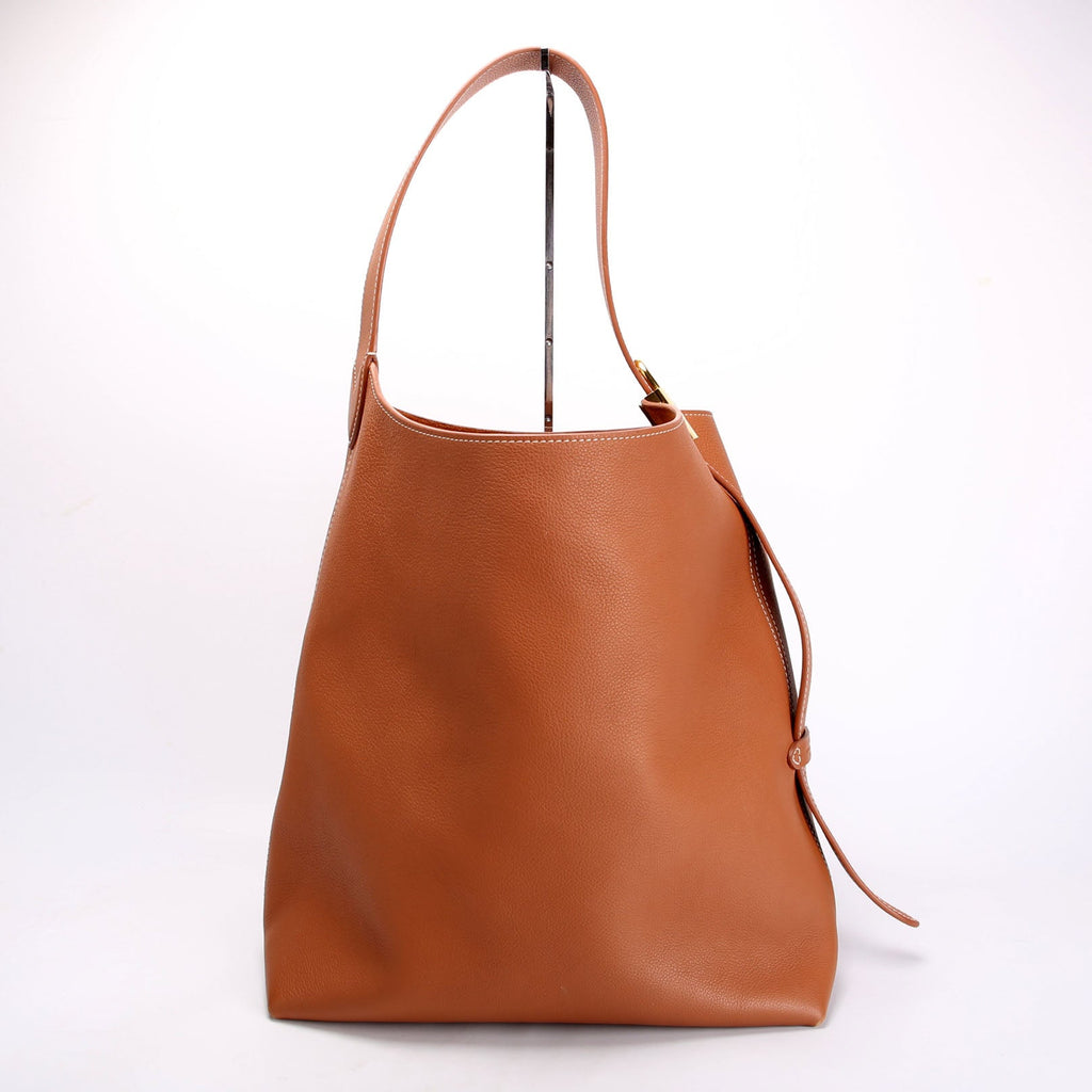 Low Key Hobo MM Calfskin Brown