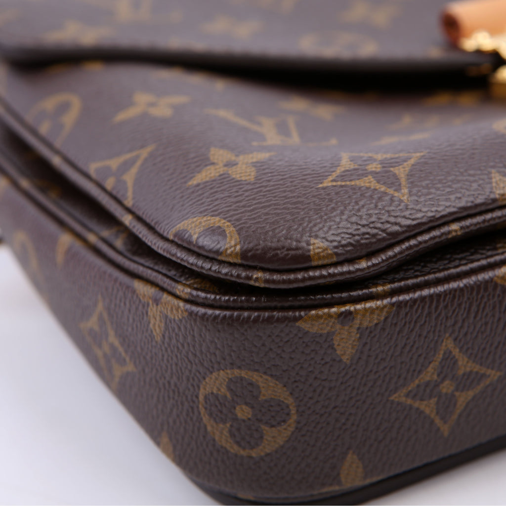 Pochette Metis Monogram