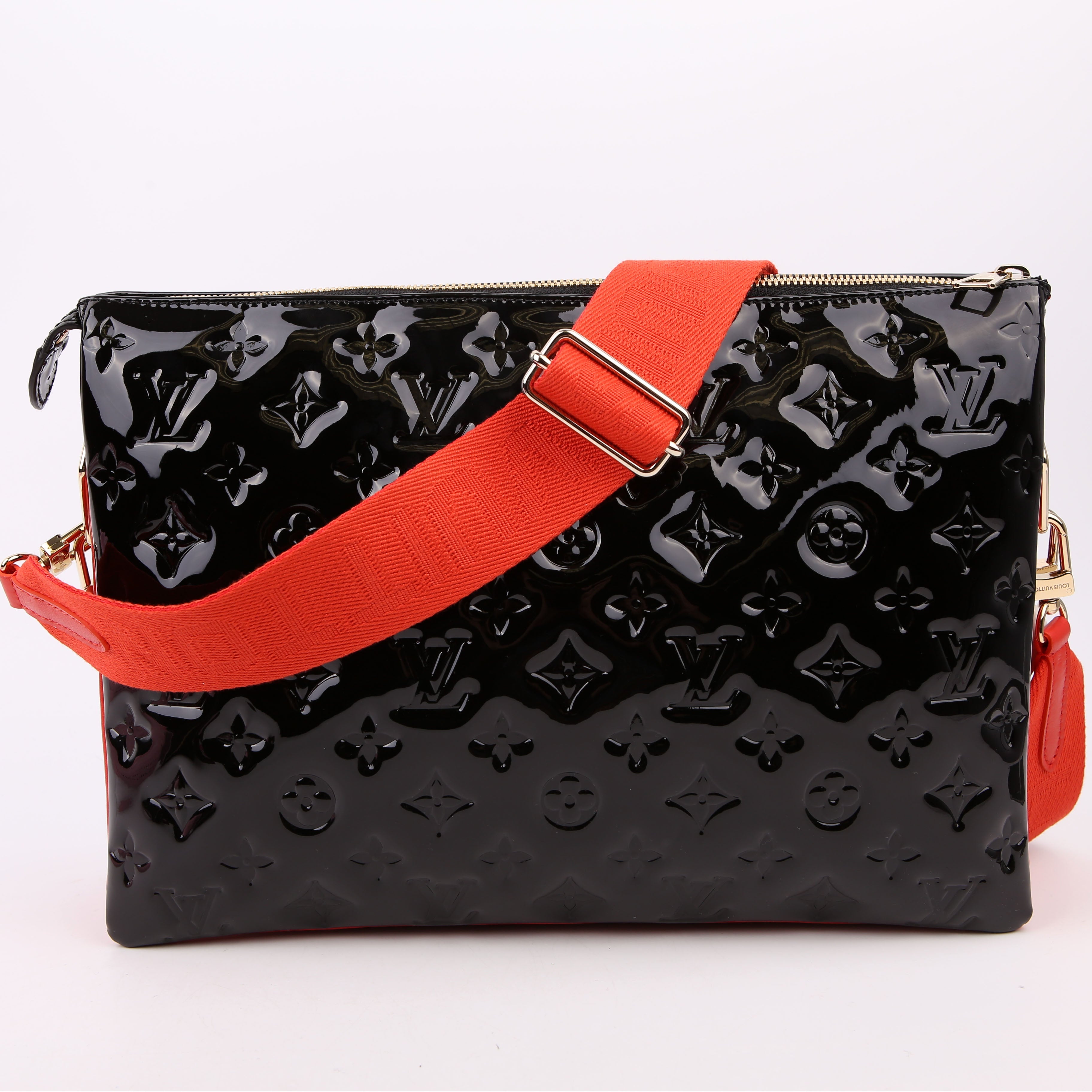 Coussin MM NV Embossed Patent Black