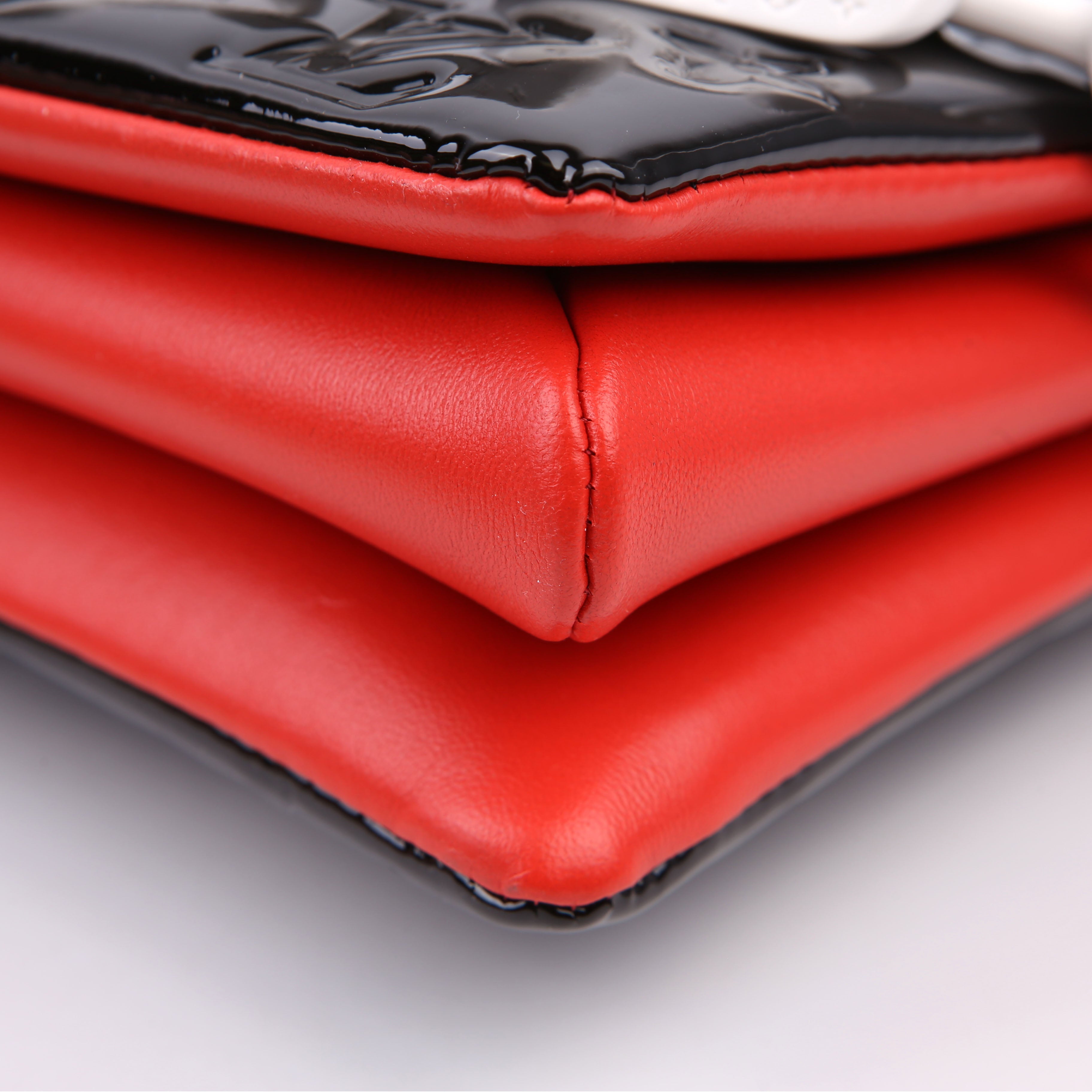 Coussin MM NV Embossed Patent Black