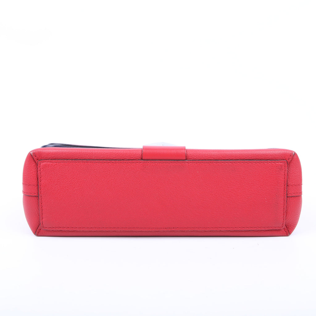 Very Chain Bag Leather Red