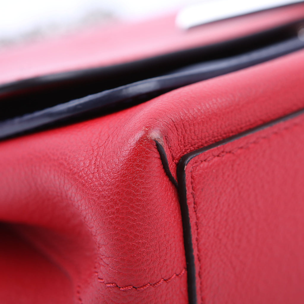 Very Chain Bag Leather Red