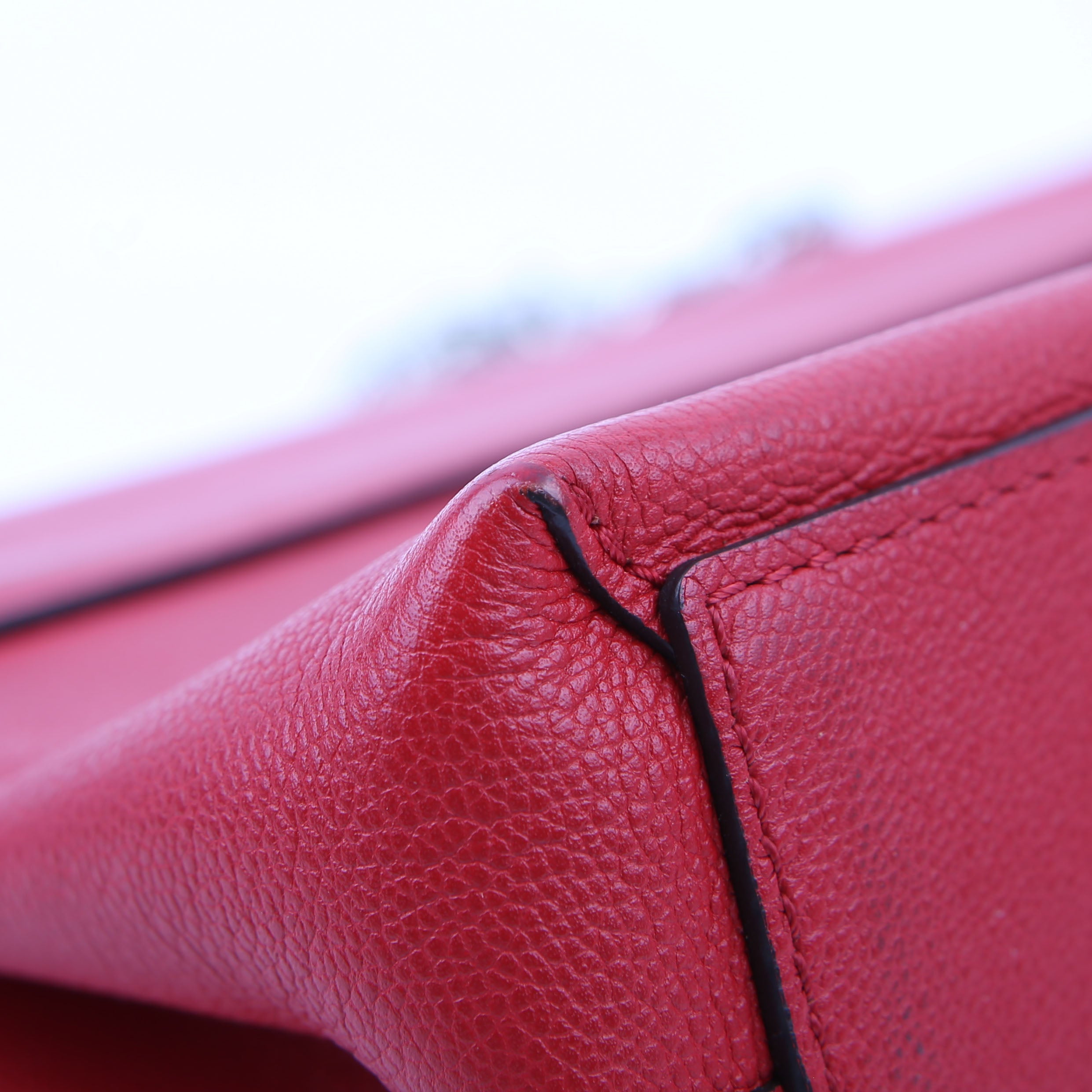 Very Chain Bag Leather Red