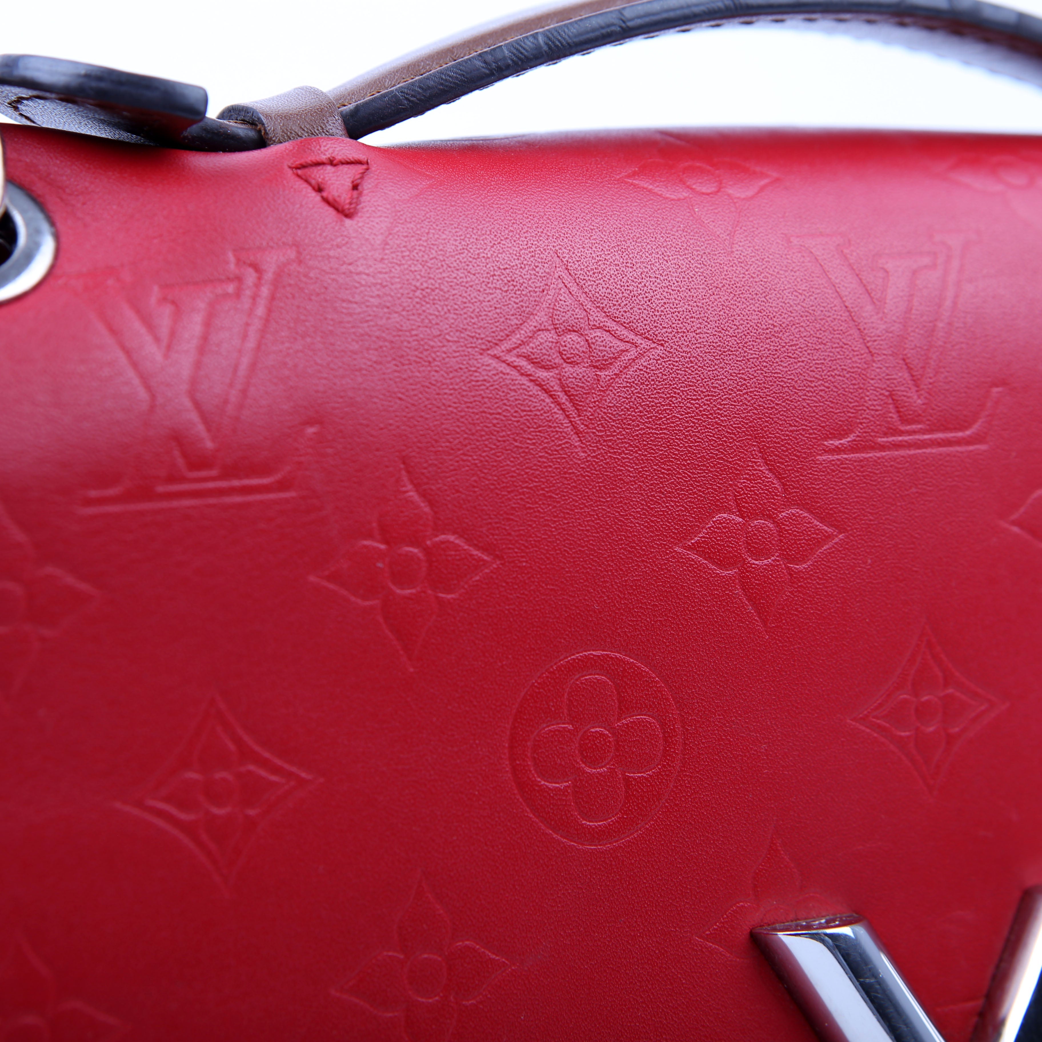 Very Chain Bag Leather Red