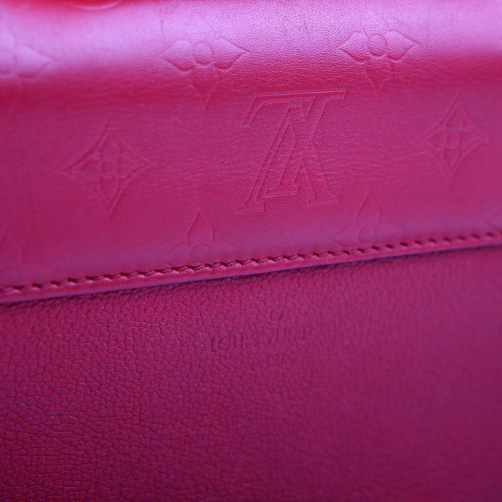 Very Chain Bag Leather Red