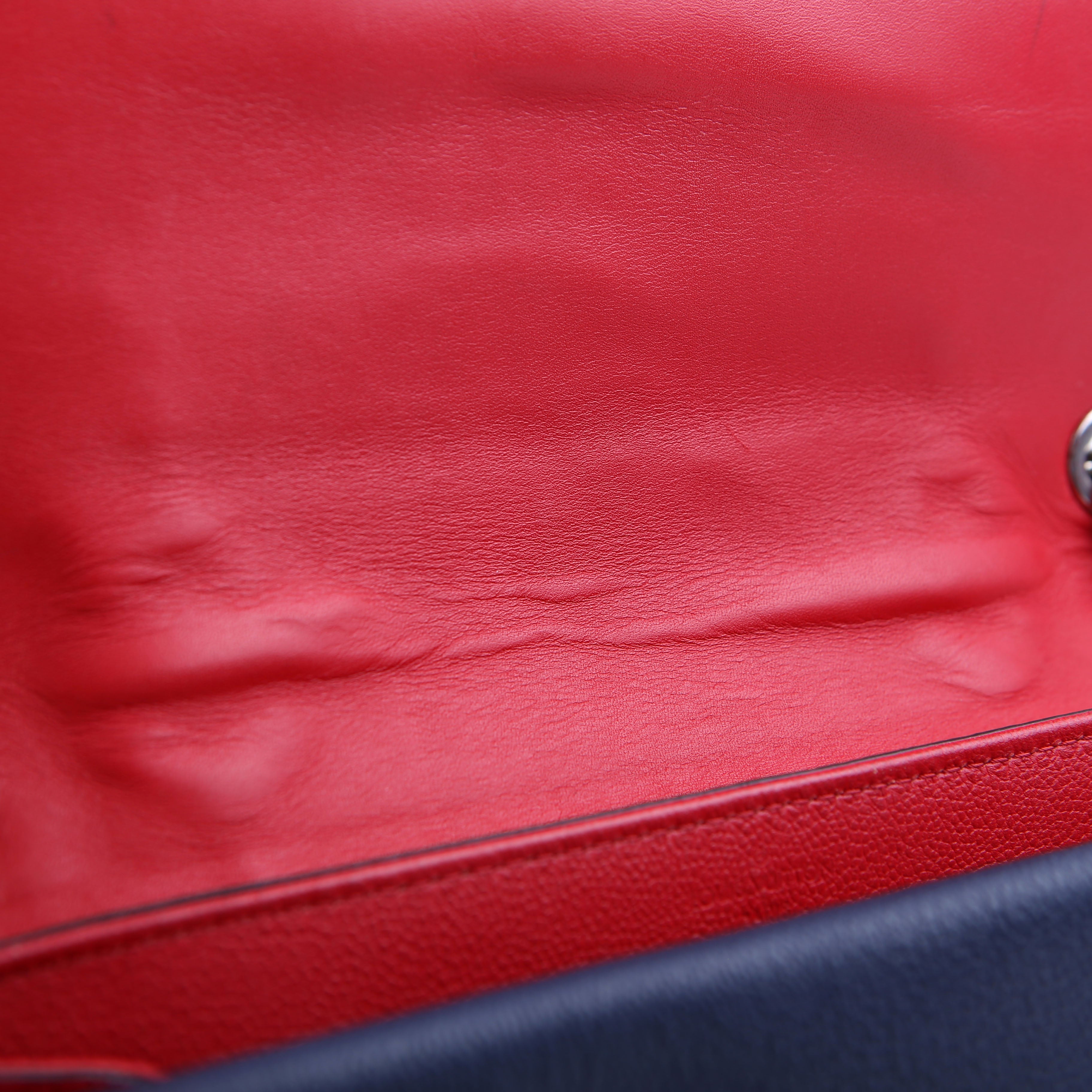 Very Chain Bag Leather Red