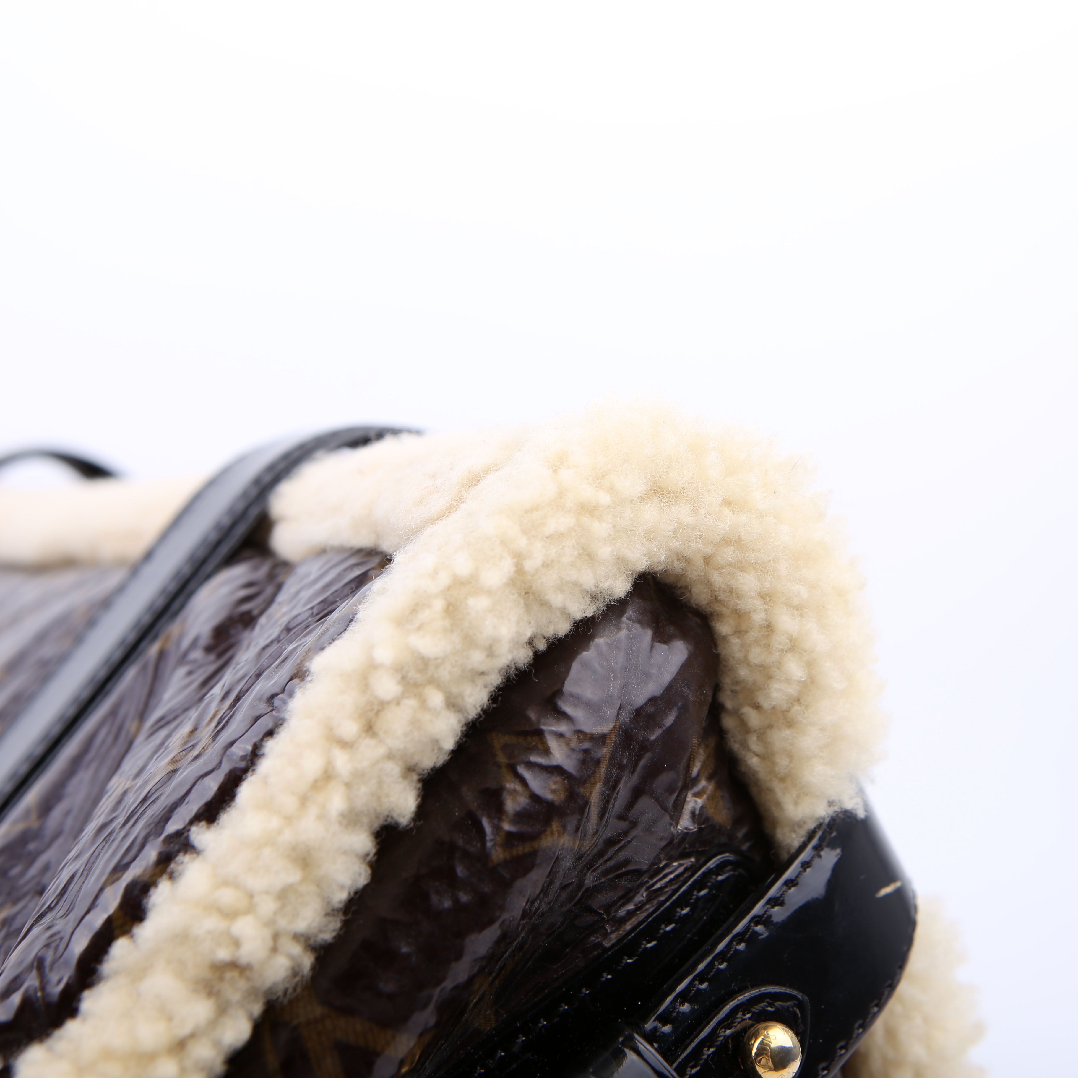 Shearling Thunder Bag Monogram Black