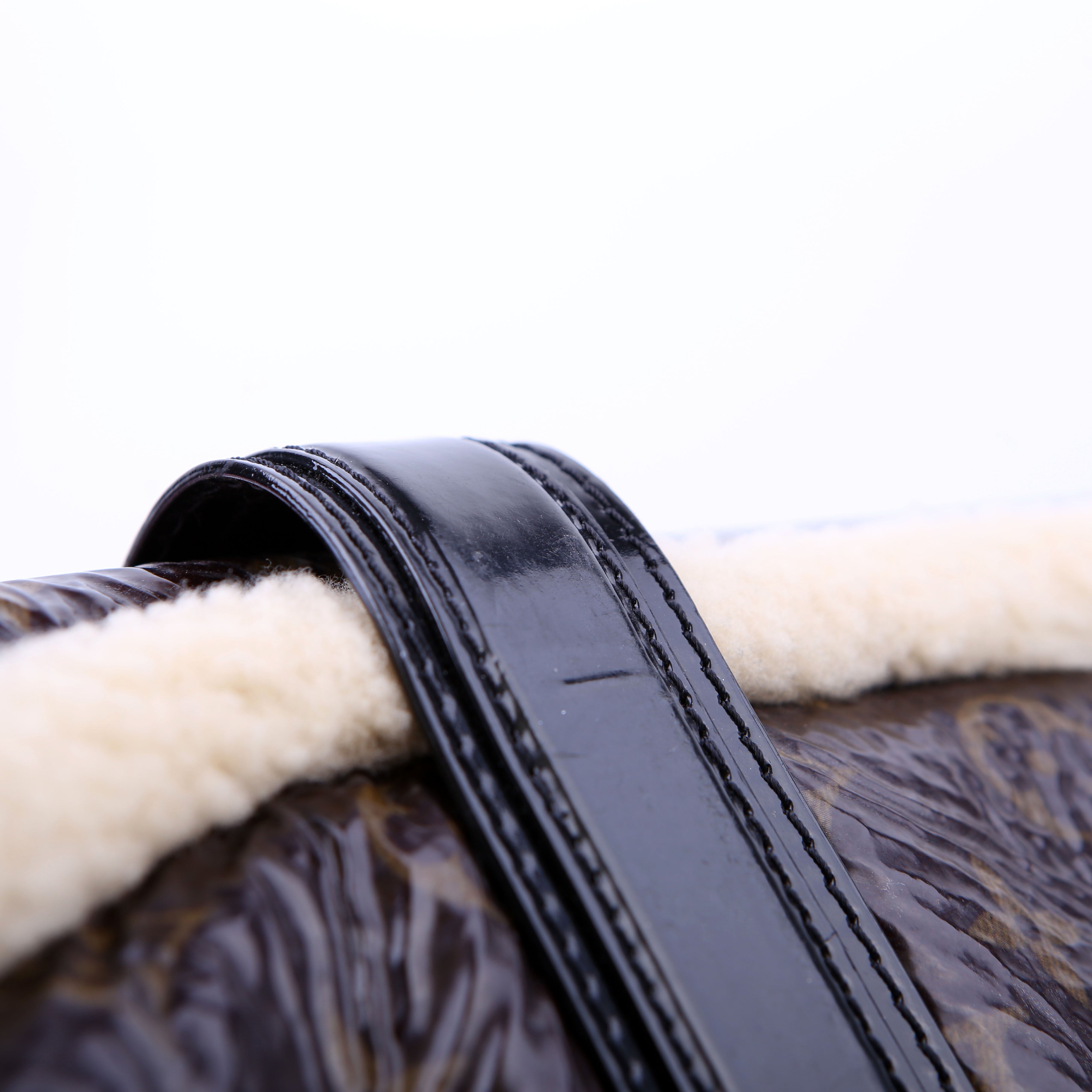 Shearling Thunder Bag Monogram Black