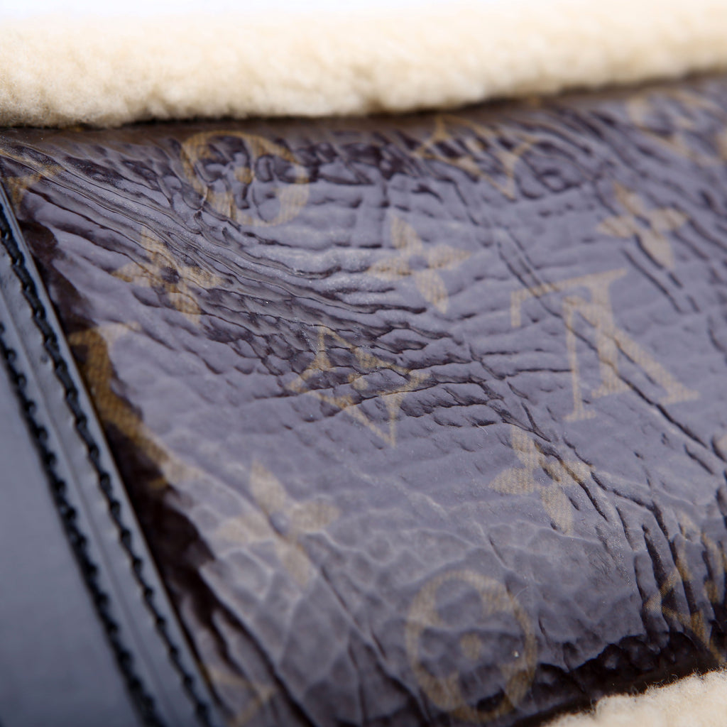 Shearling Thunder Bag Monogram Black