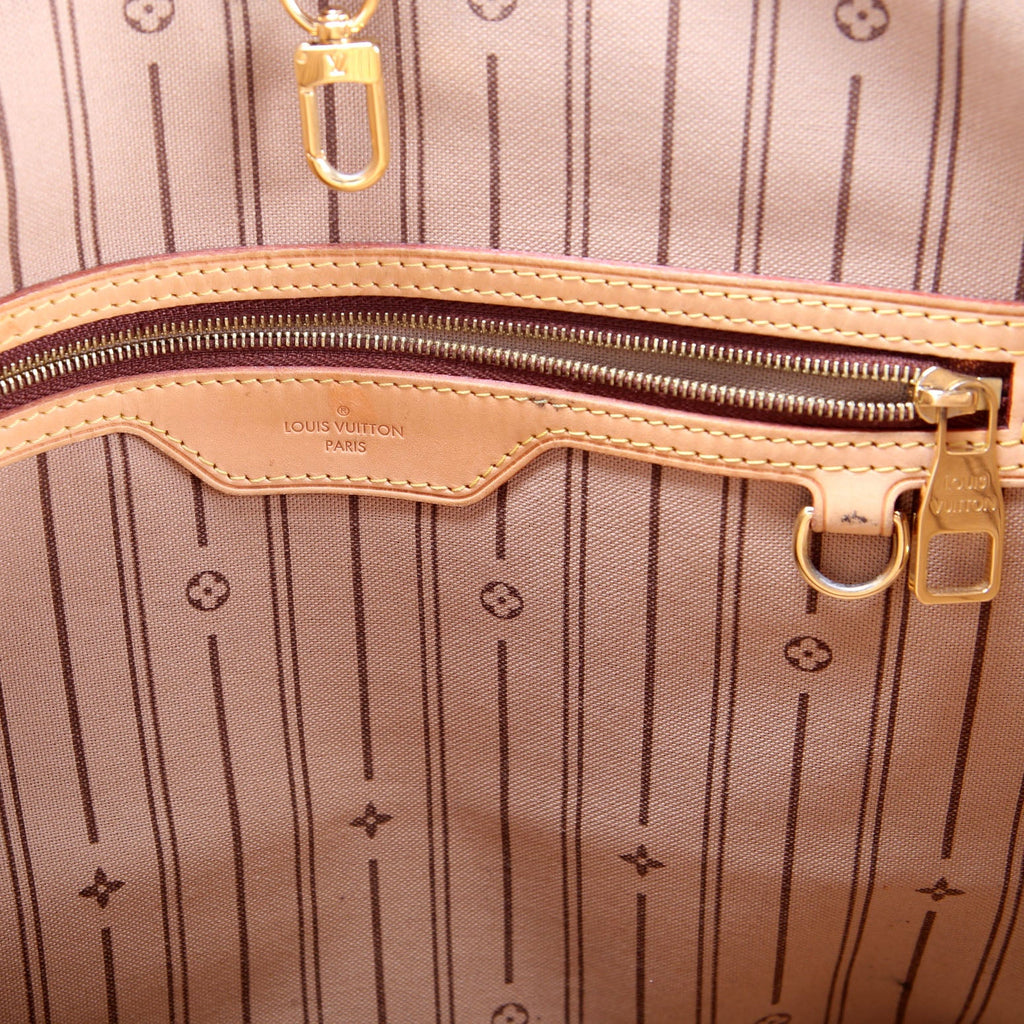 Delightful PM Monogram