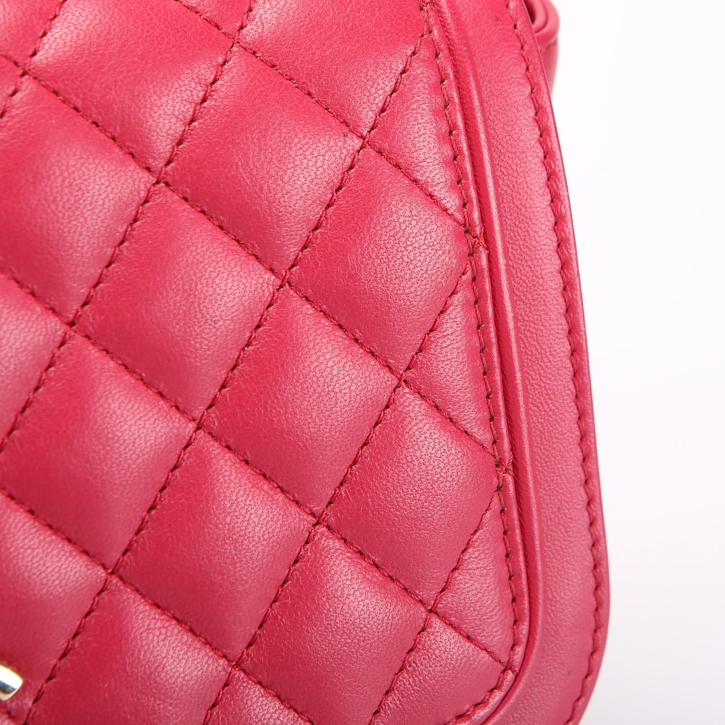 Lovely Day Medium Flap Lambskin 26M Berry
