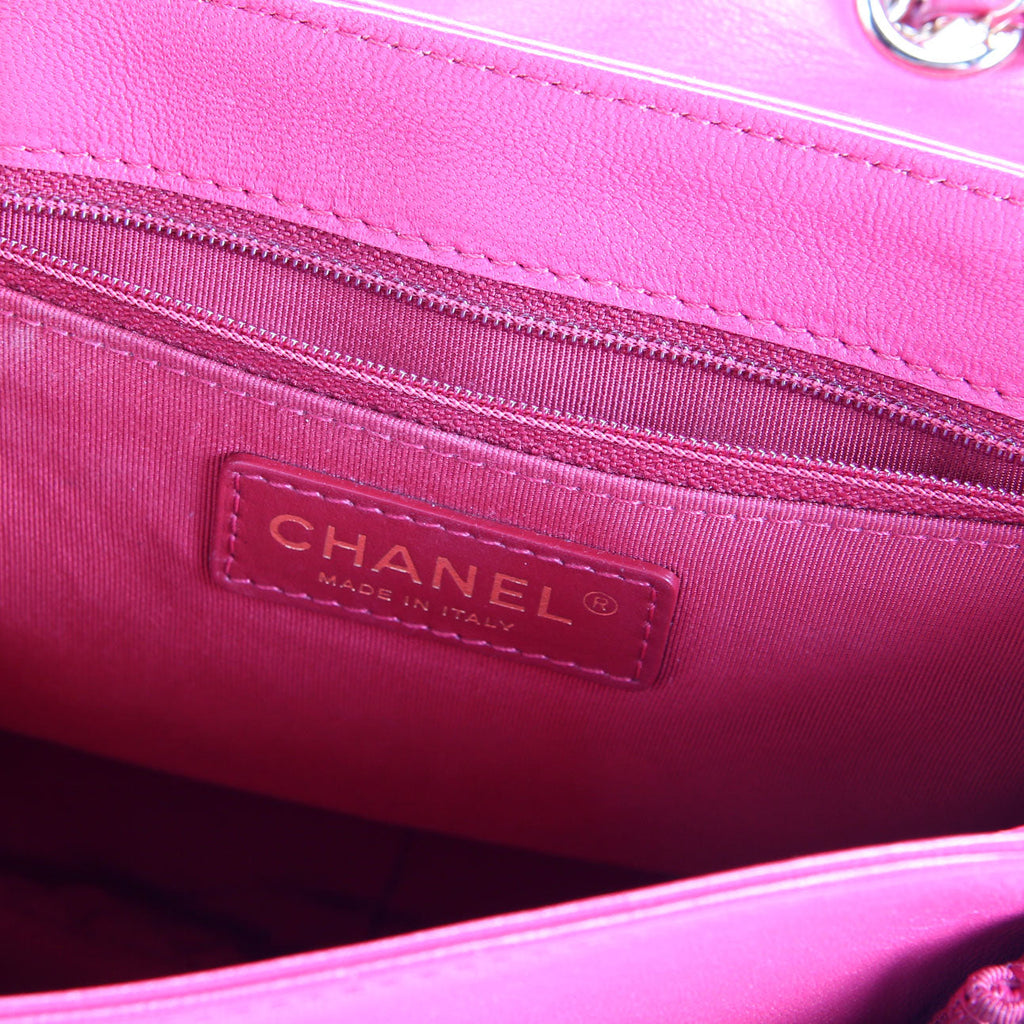 Lovely Day Medium Flap Lambskin 26M Berry