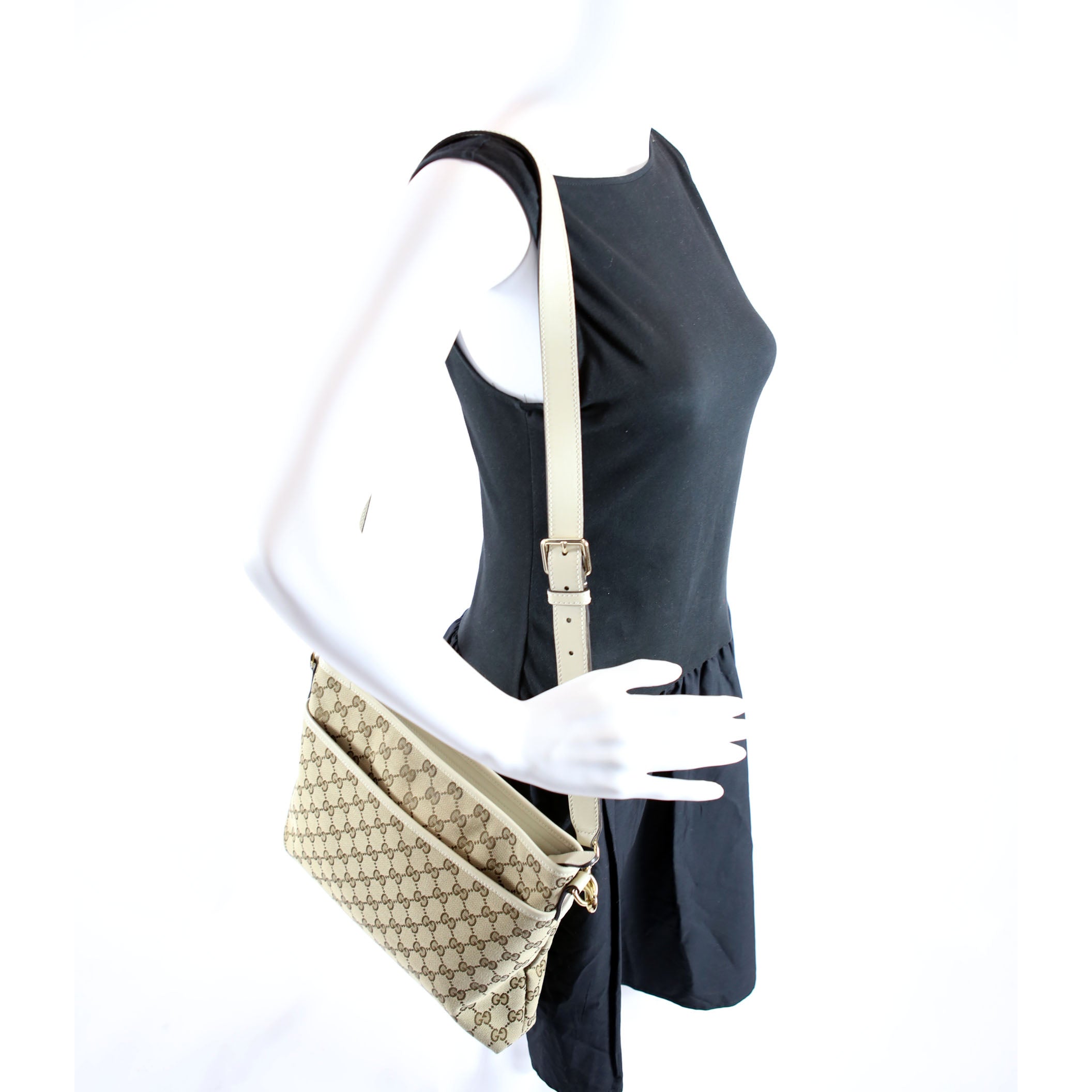 388924 GG Canvas Crossbody Beige