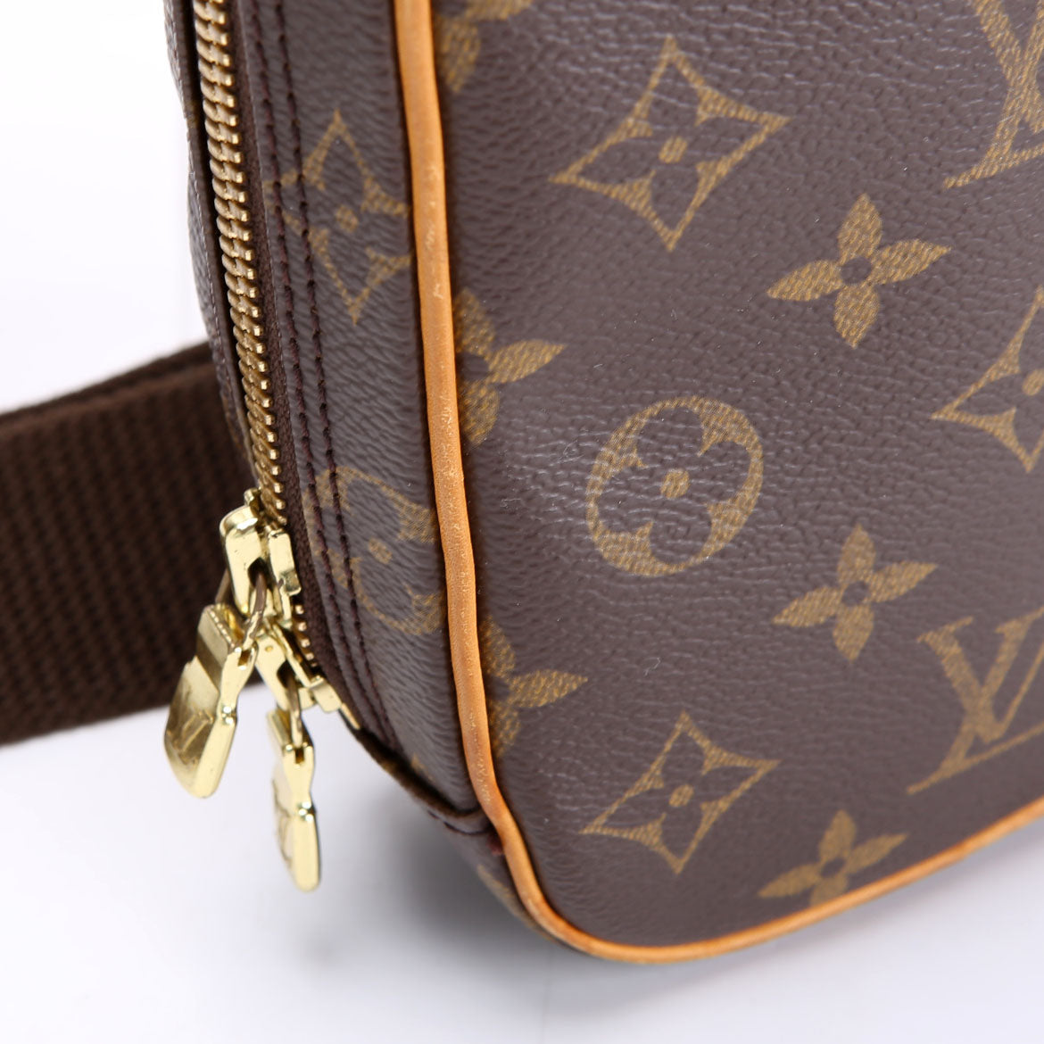 Pochette Gange Monogram