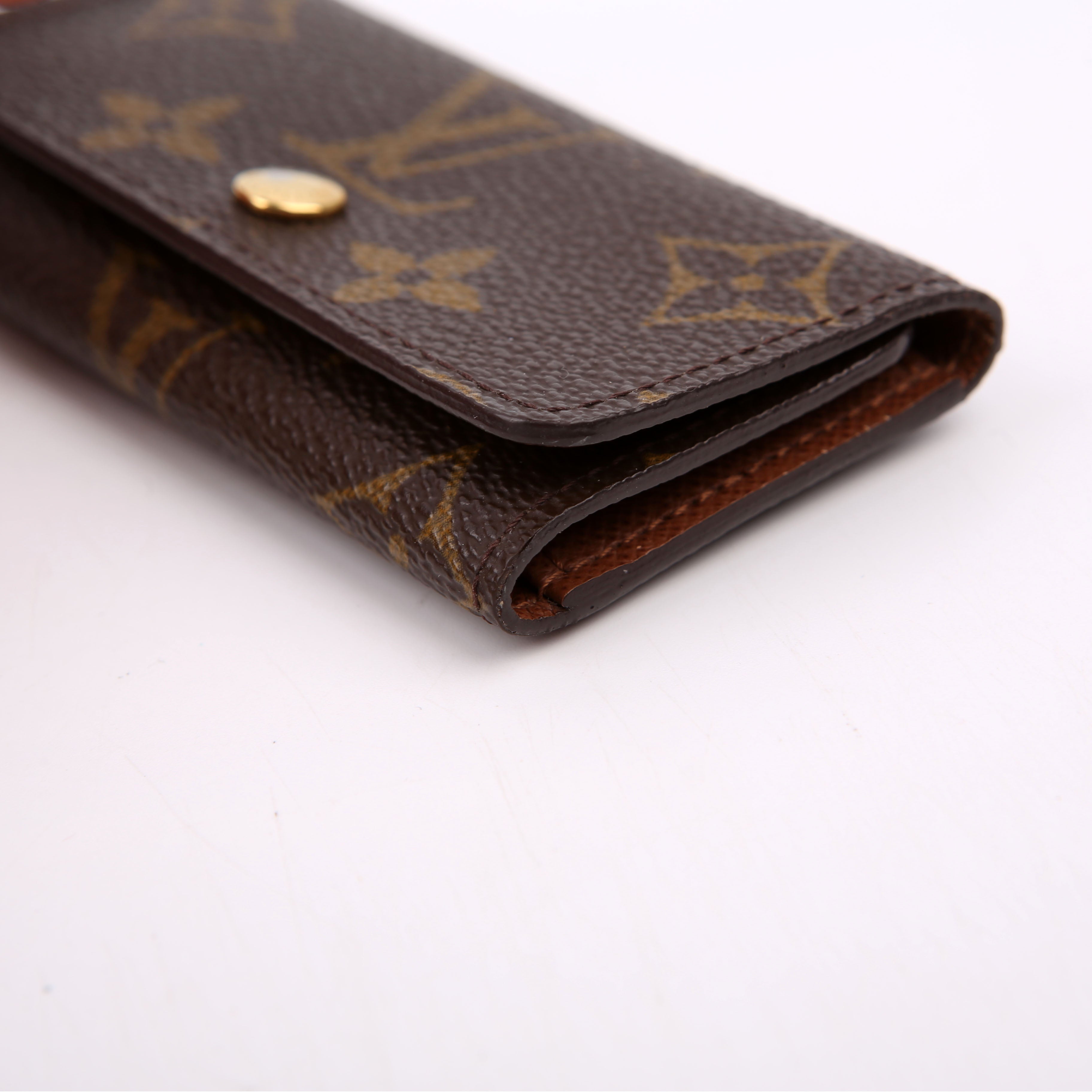 Multicles 4 Monogram
