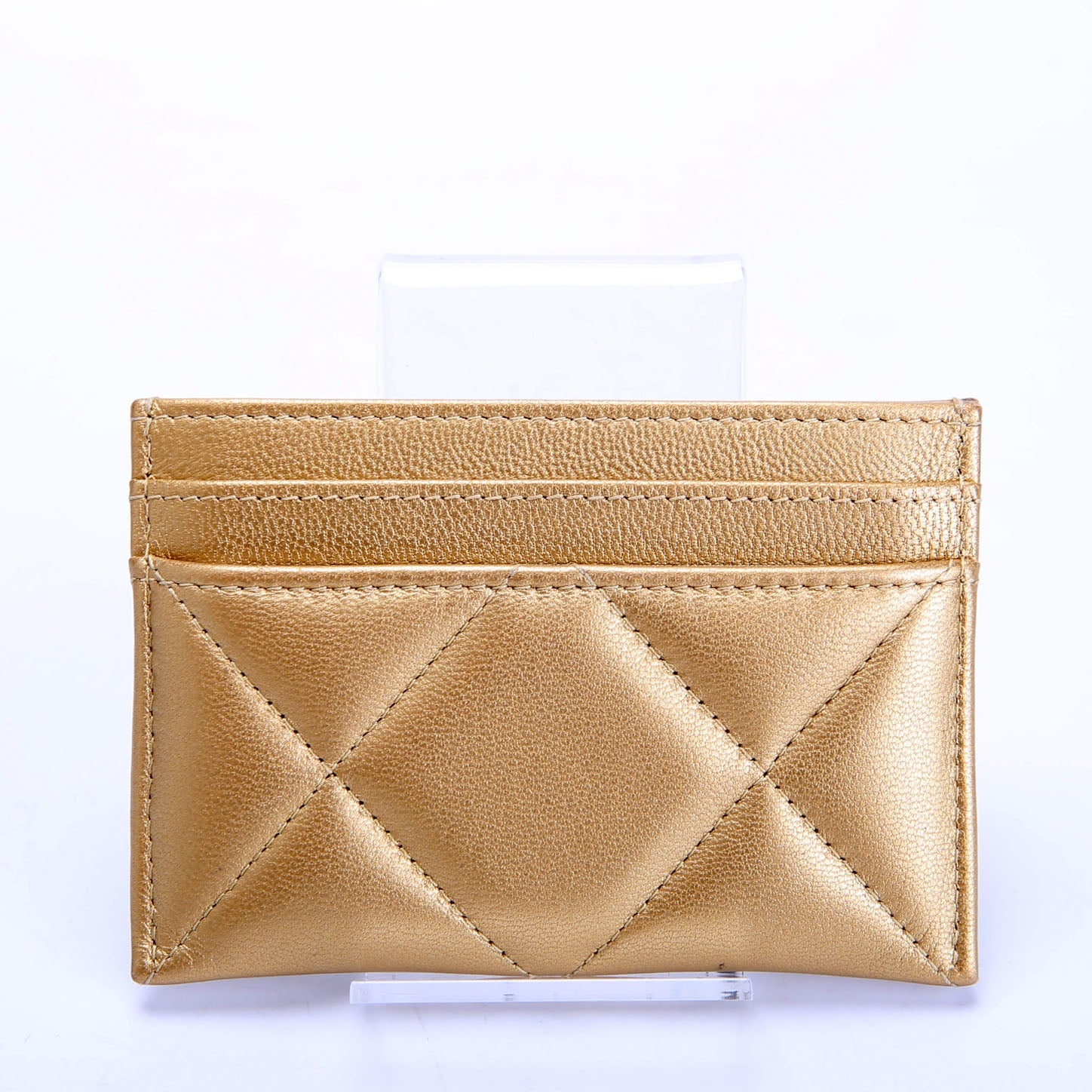 Quilted Lambskin 19 Card Holder Gold