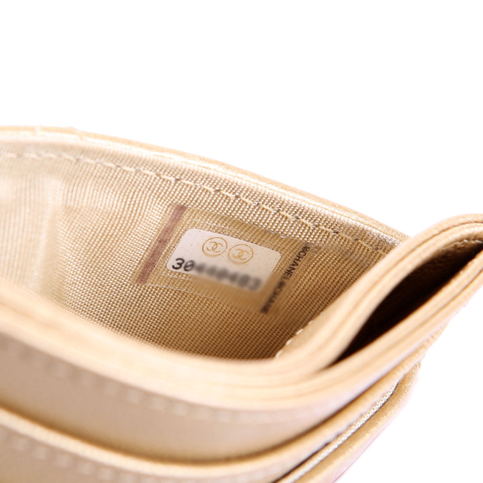 Quilted Lambskin 19 Card Holder Gold