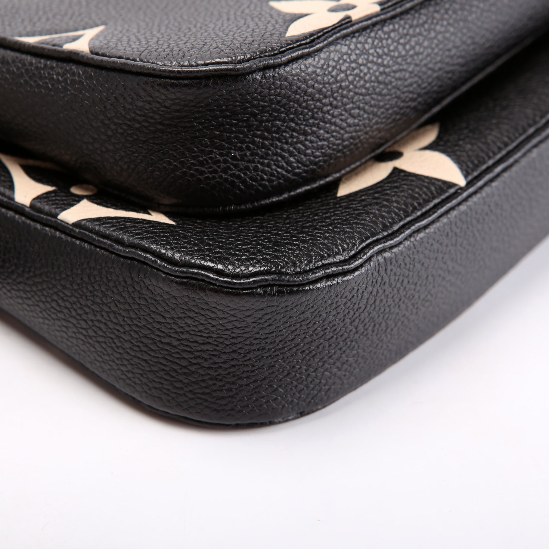 Multi Pochette Bicolor Empreinte Black/Beige