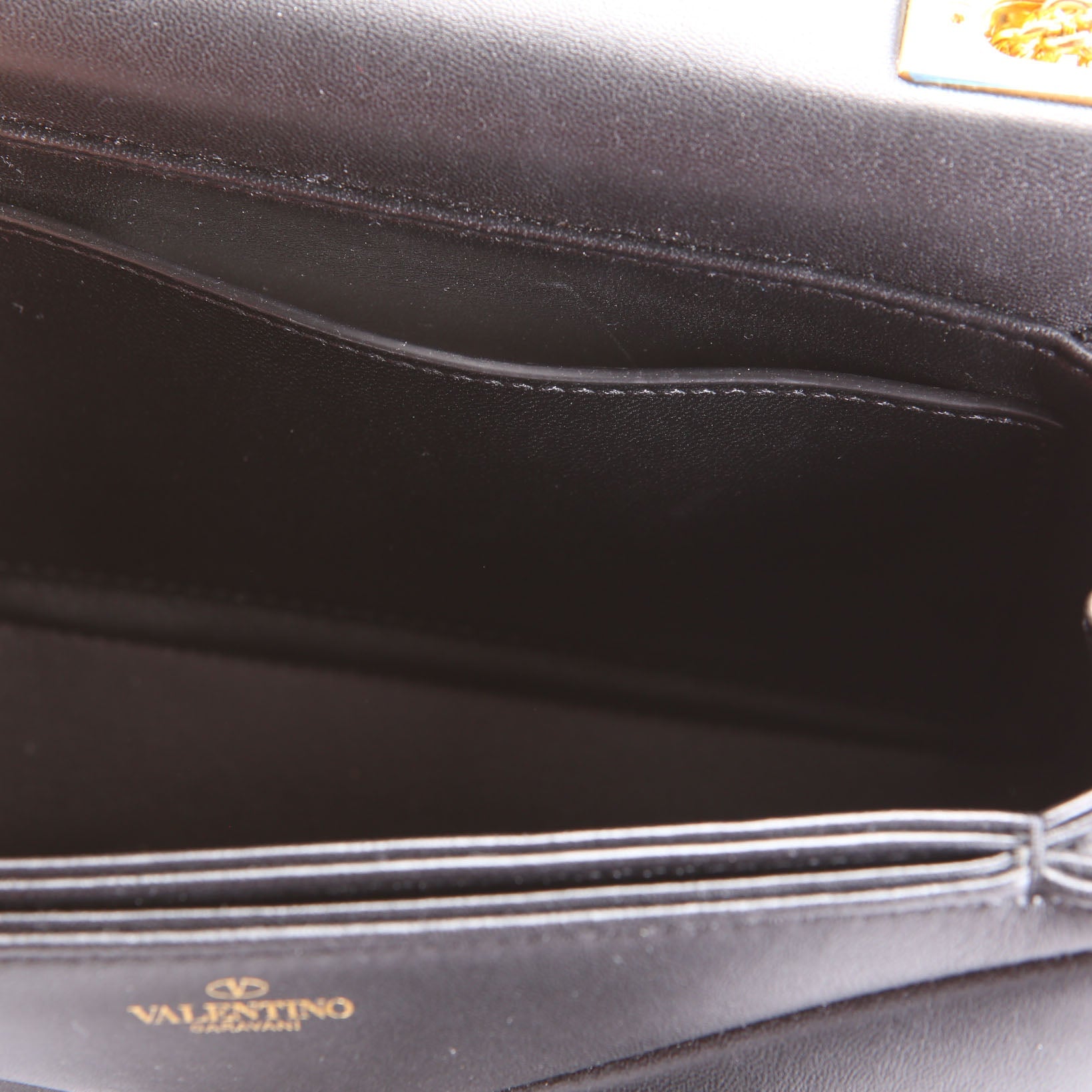 One Stud Nappa Leather Chain Clutch Black/Gold
