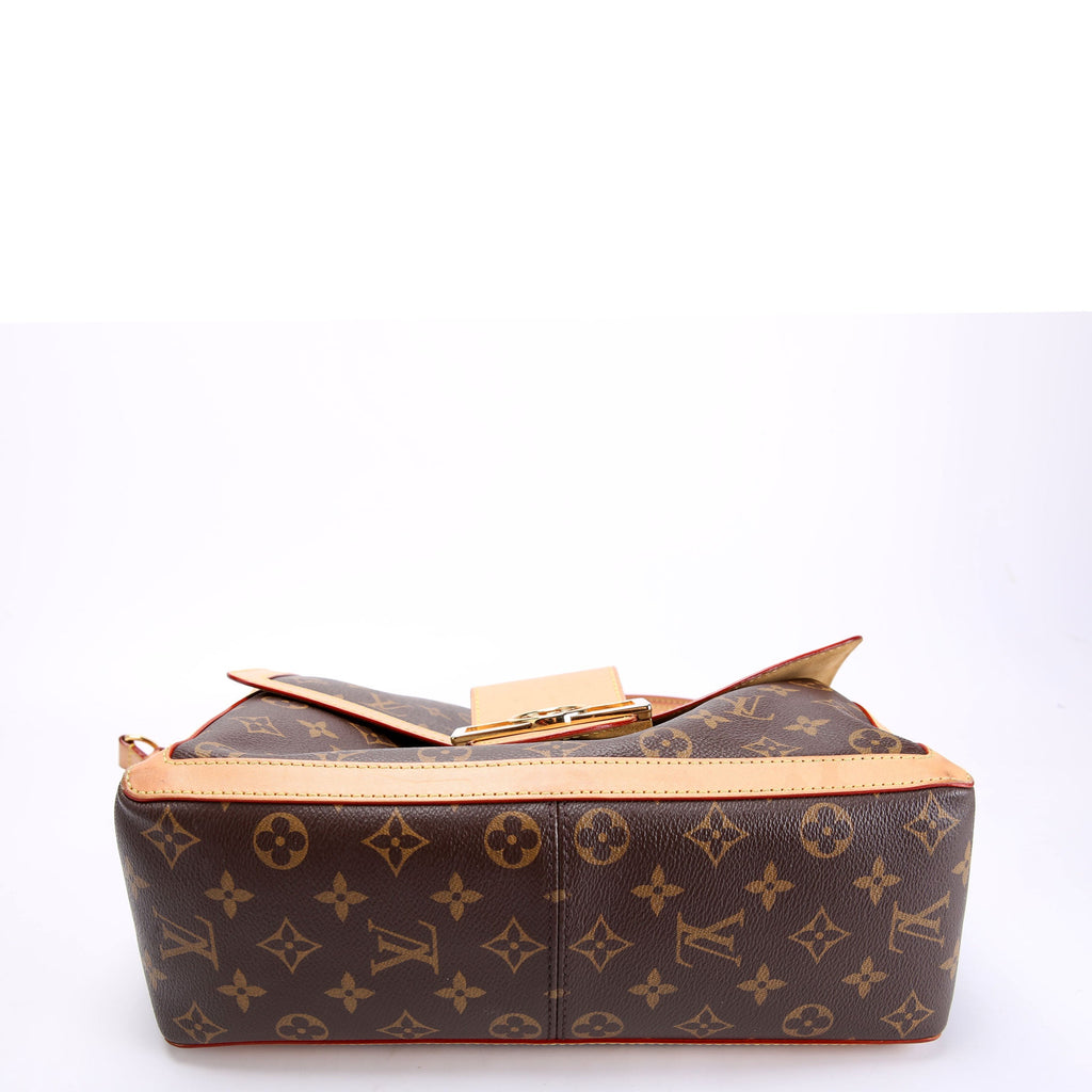 Dauphine Soft GM Monogram