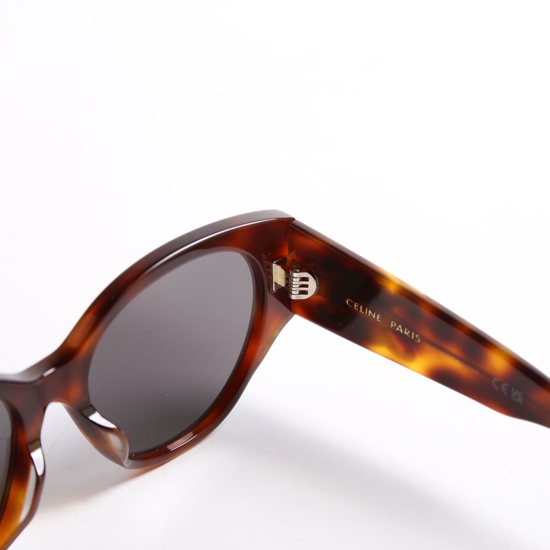 CL40328U Triomphe Sunglasses Brown