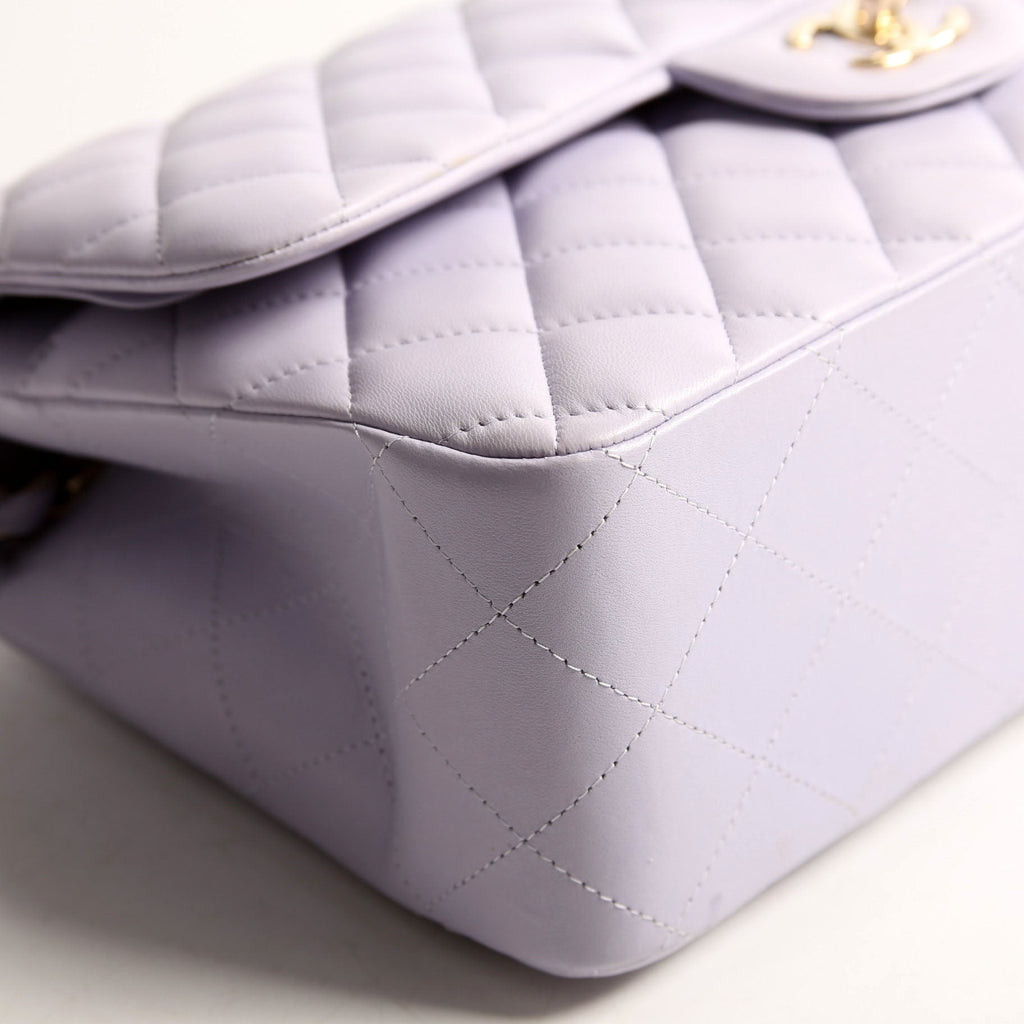 Classic Flap Jumbo Lambskin RFID Lavender