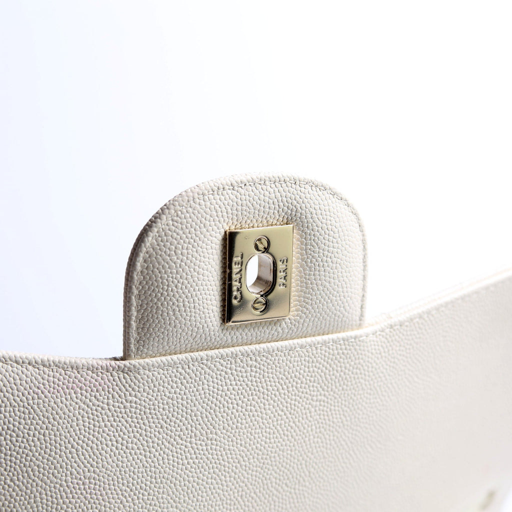 Classic Flap jumbo Caviar 20-23 White
