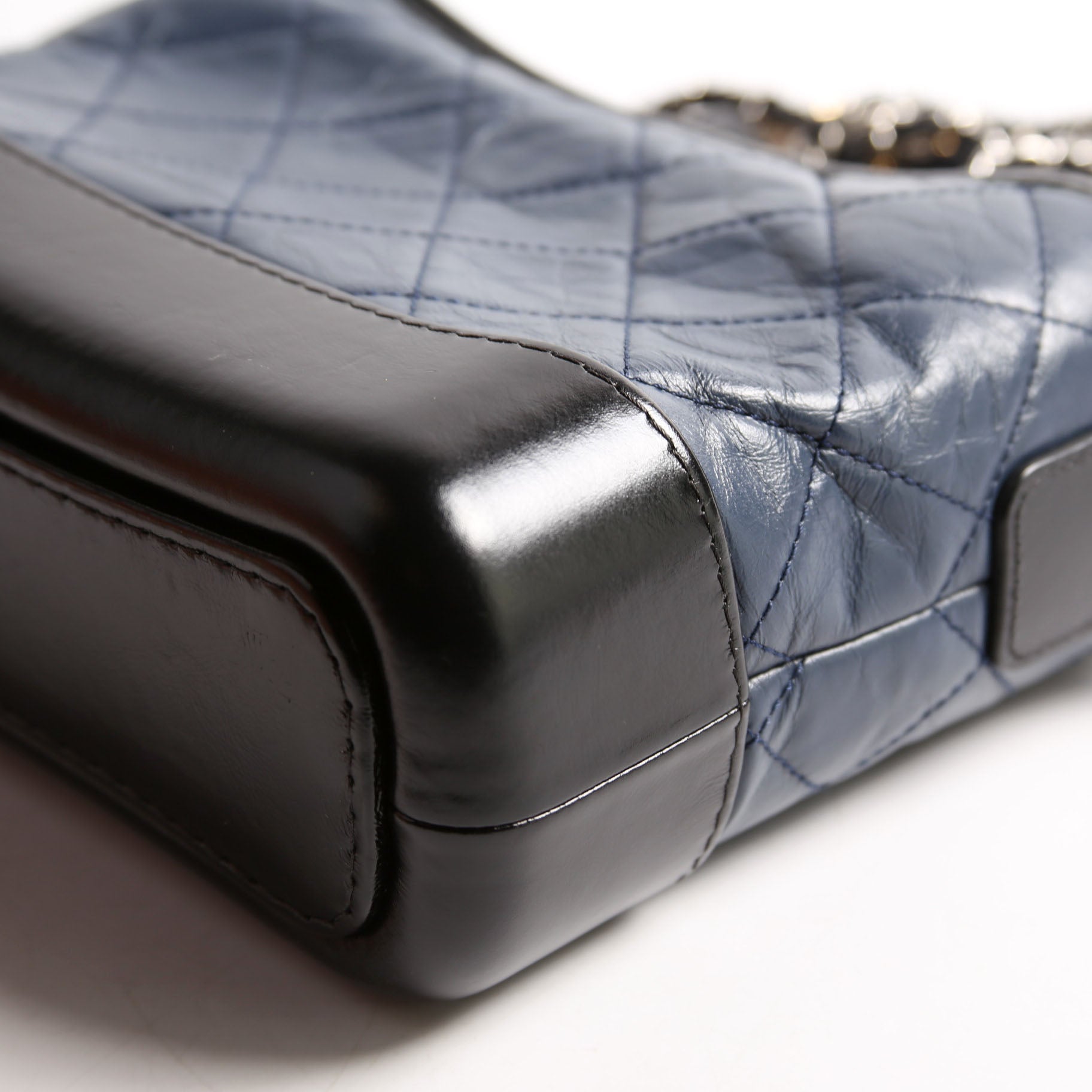 Gabrielle Hobo Small Calfskin 27M Blue/Black