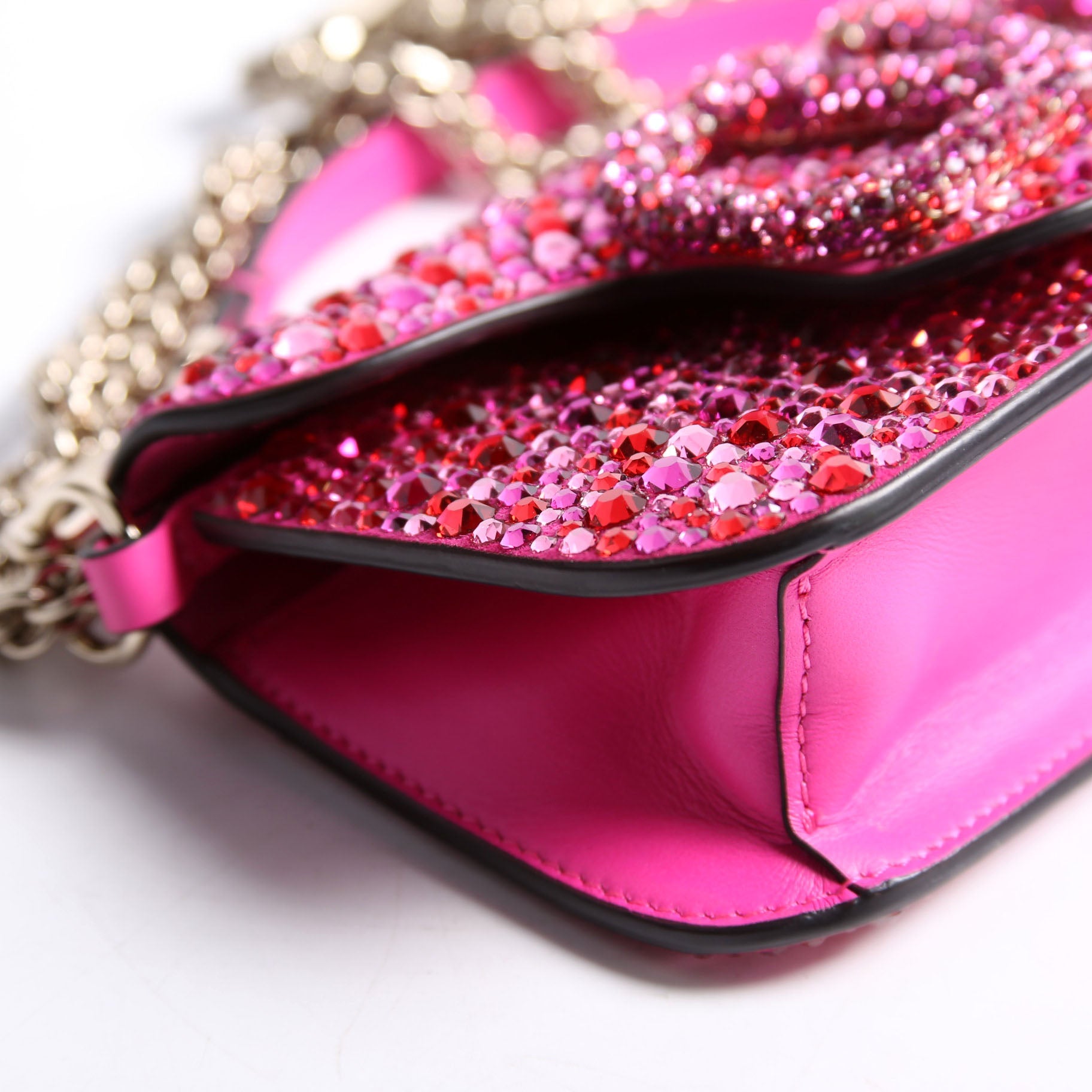VLogo Small Loco Crystal Embellished Pink