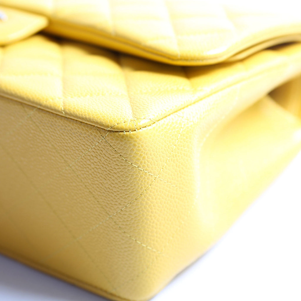 Classic Flap Jumbo Caviar 25-28M Yellow