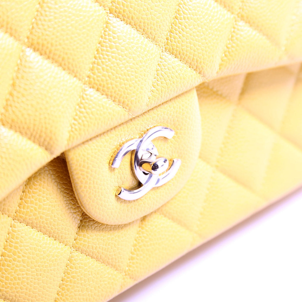 Classic Flap Jumbo Caviar 25-28M Yellow