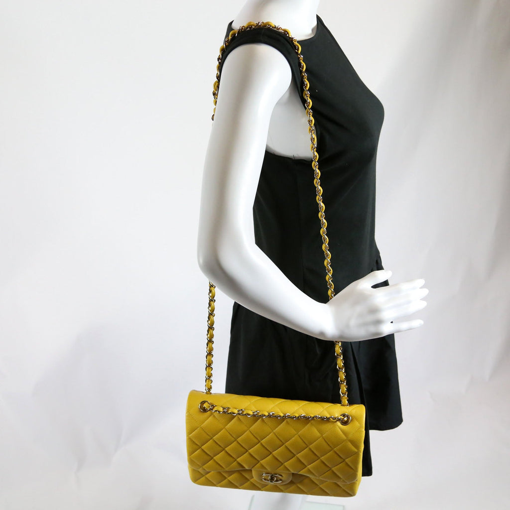 Classic Flap Jumbo Caviar 25-28M Yellow