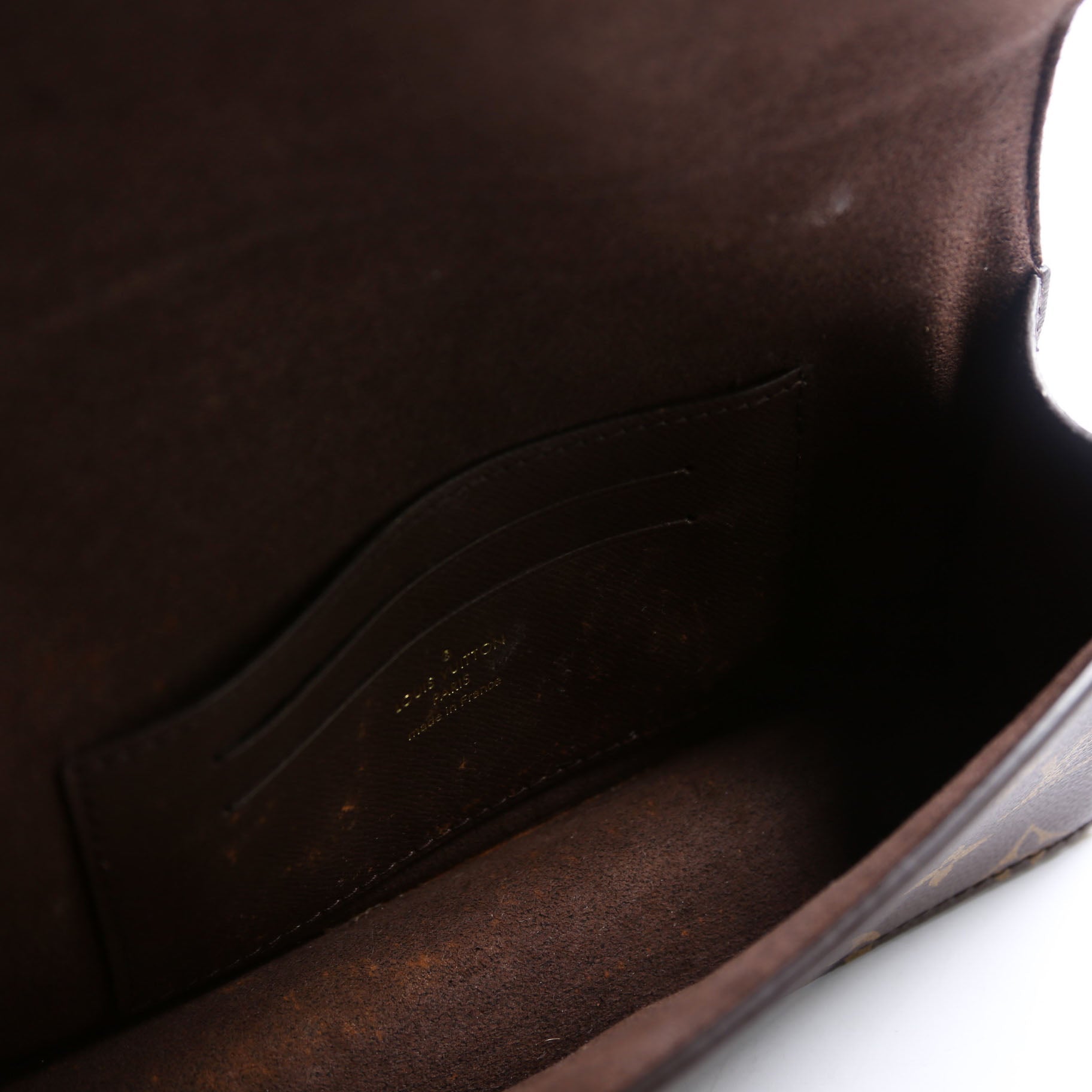 Lily Wallet On Chain Monogram