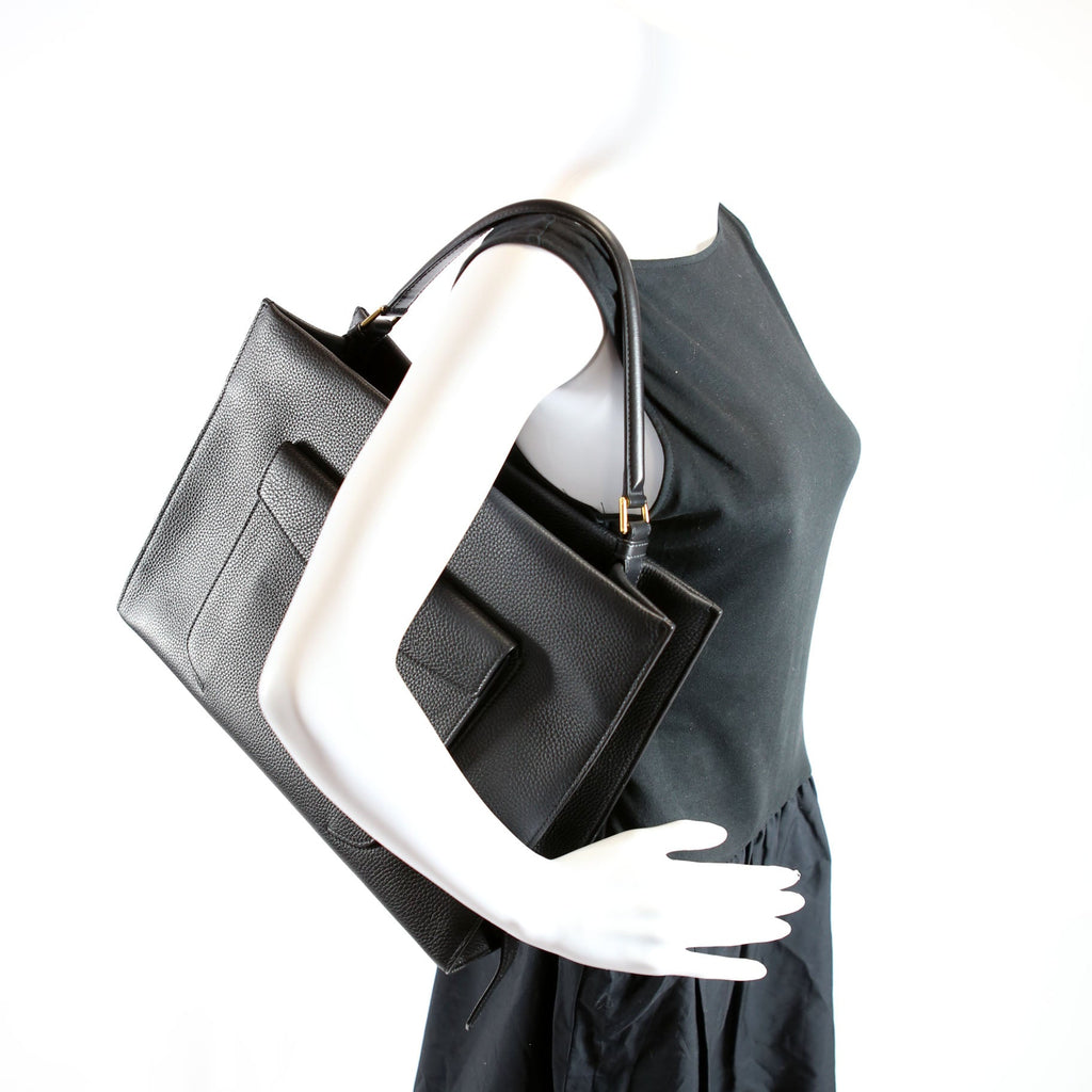 Hollywood T Twist Leather Tote Black