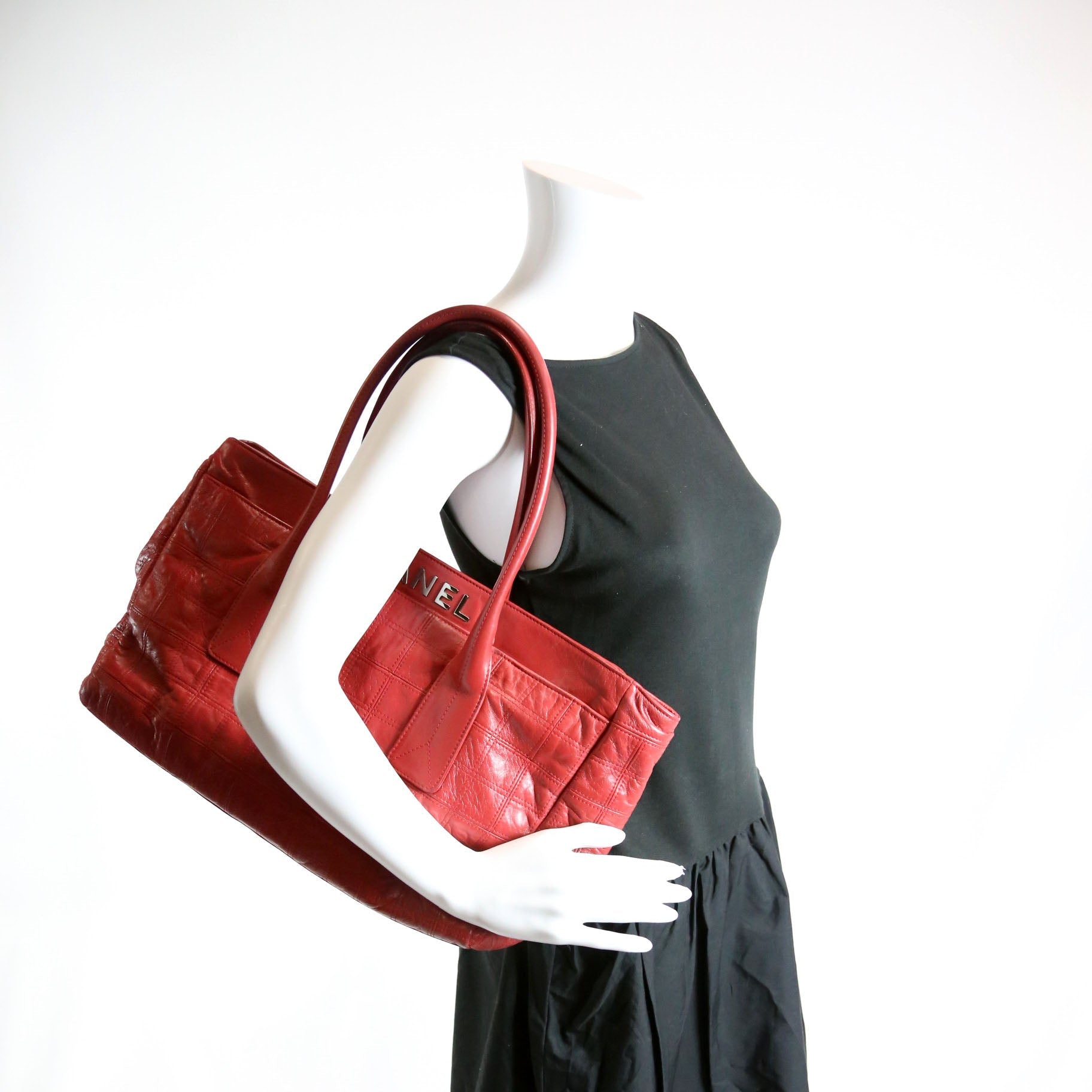 Chocolate Bar Tote Large 11M Red