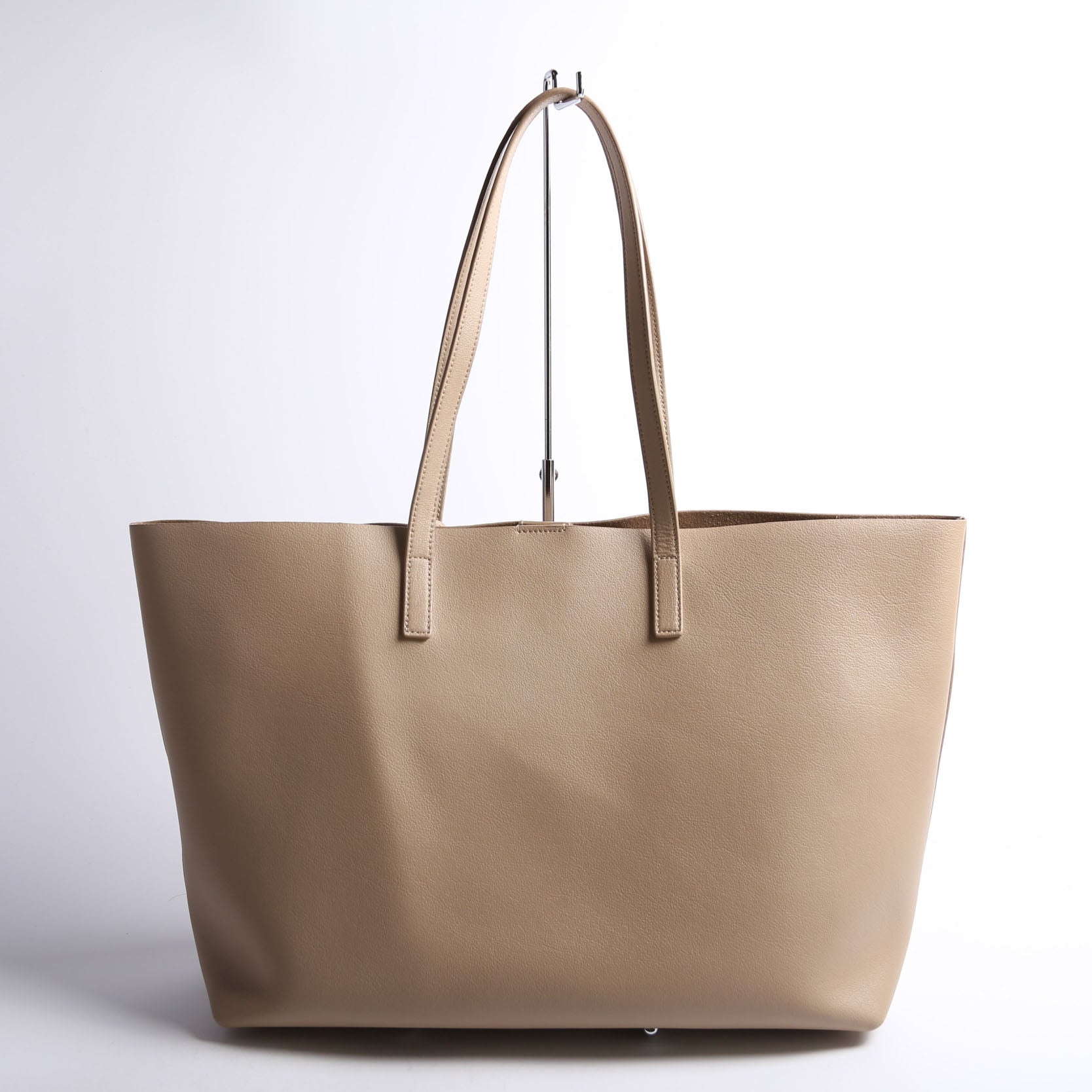Shopping Bag East/West Supple Leather 600281 Nude