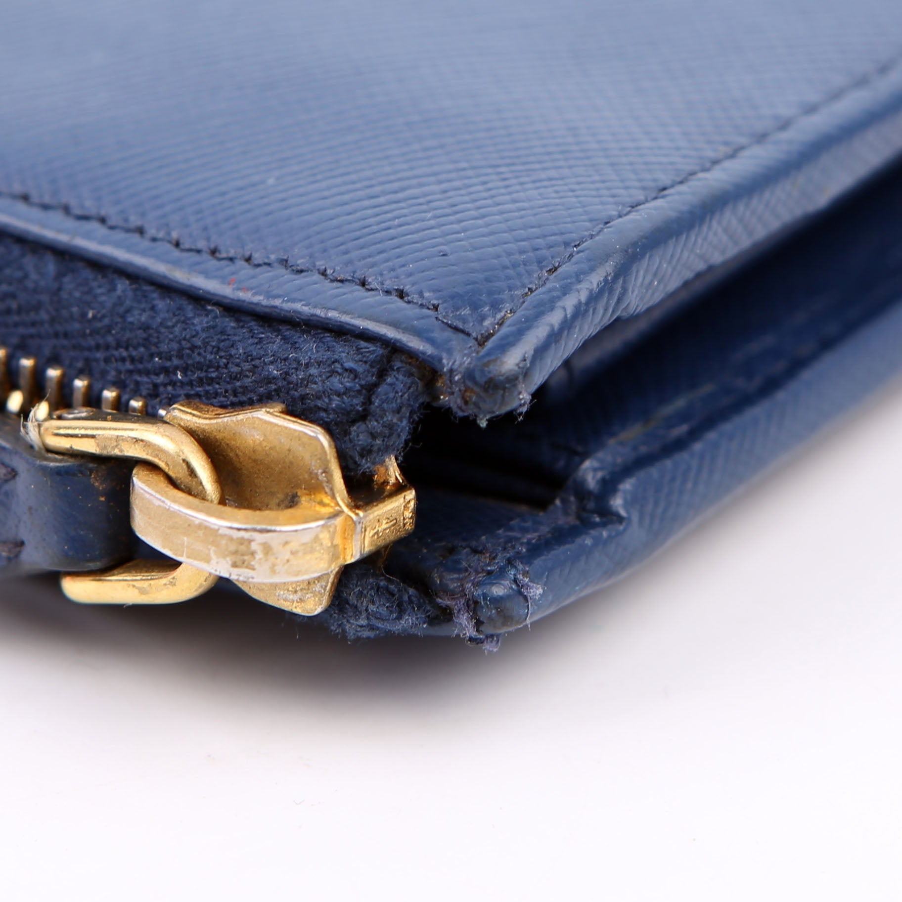 Saffiano Zip Wallet Navy