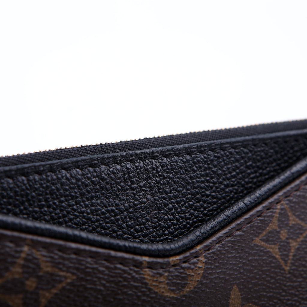 Pallas Clutch Monogram Black