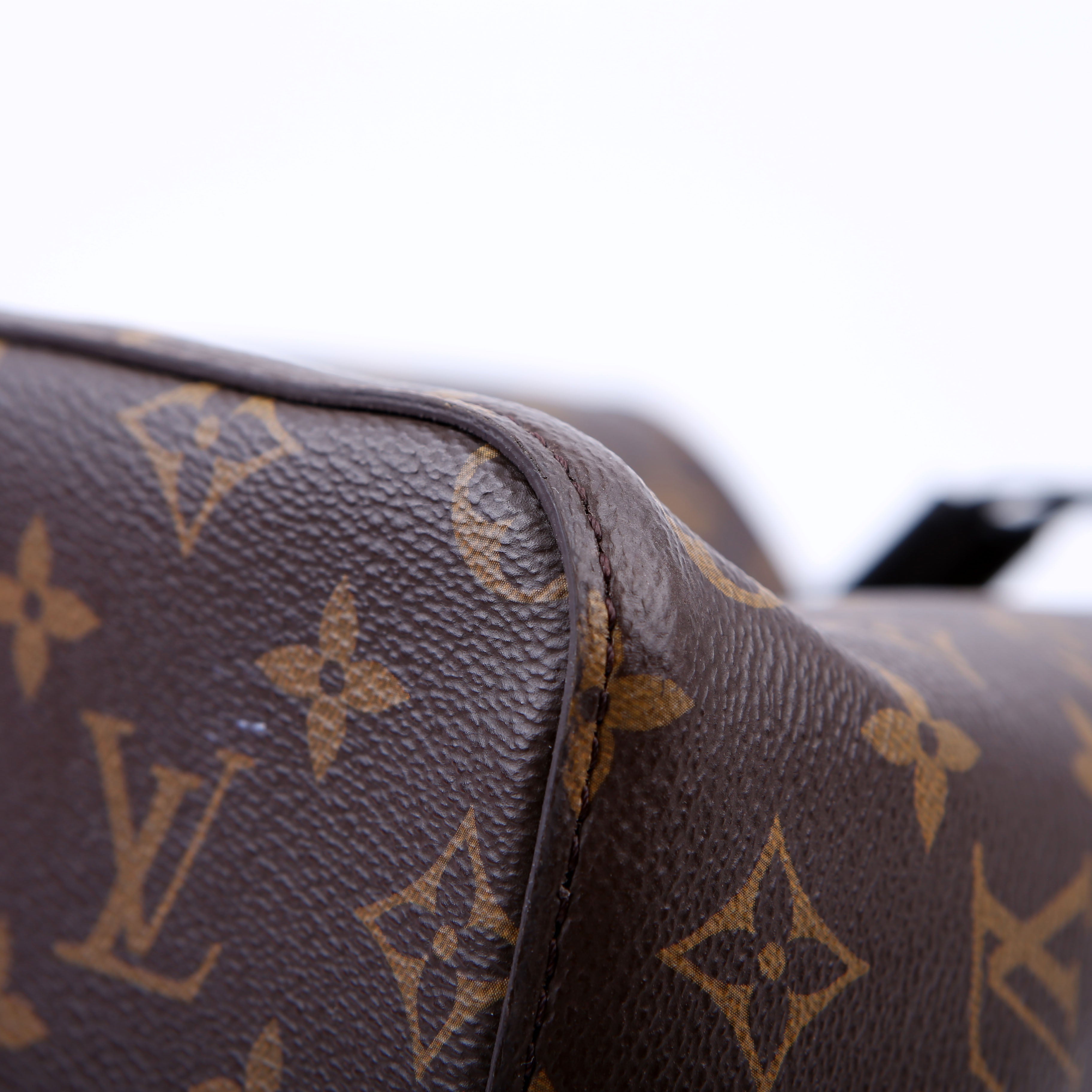 Neonoe Monogram Black