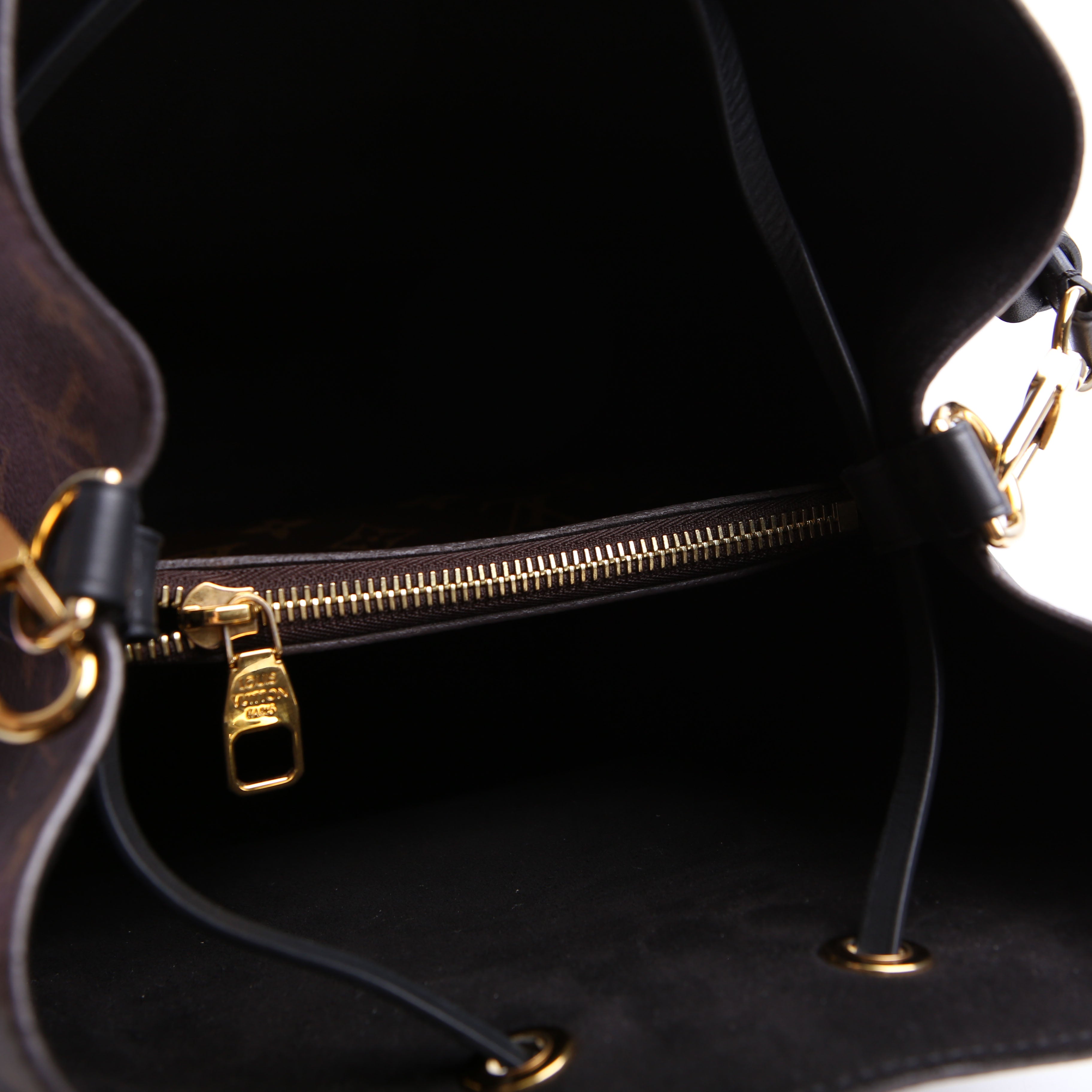 Neonoe Monogram Black
