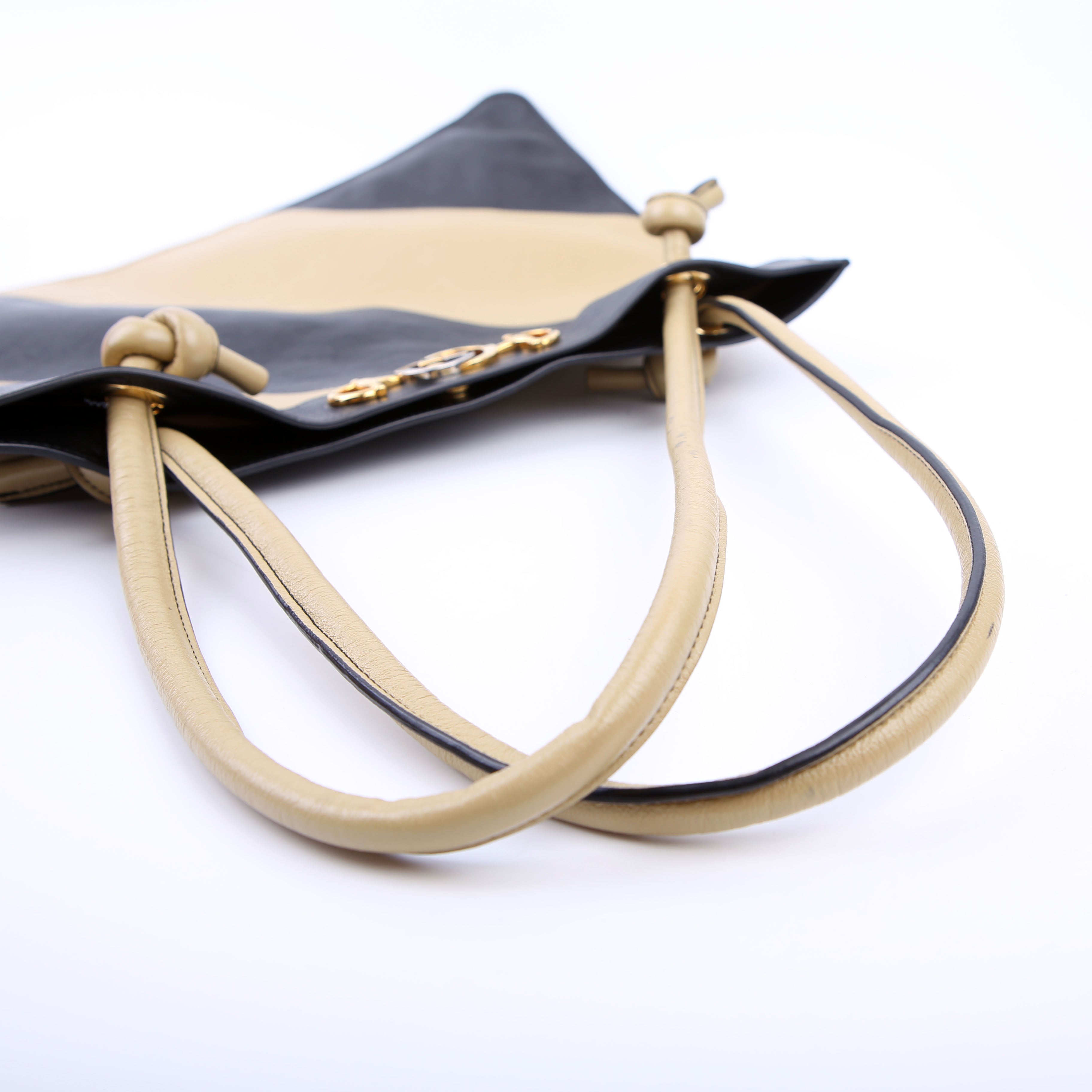Gucci 576463 Zumi Leather Tote Black/Tan